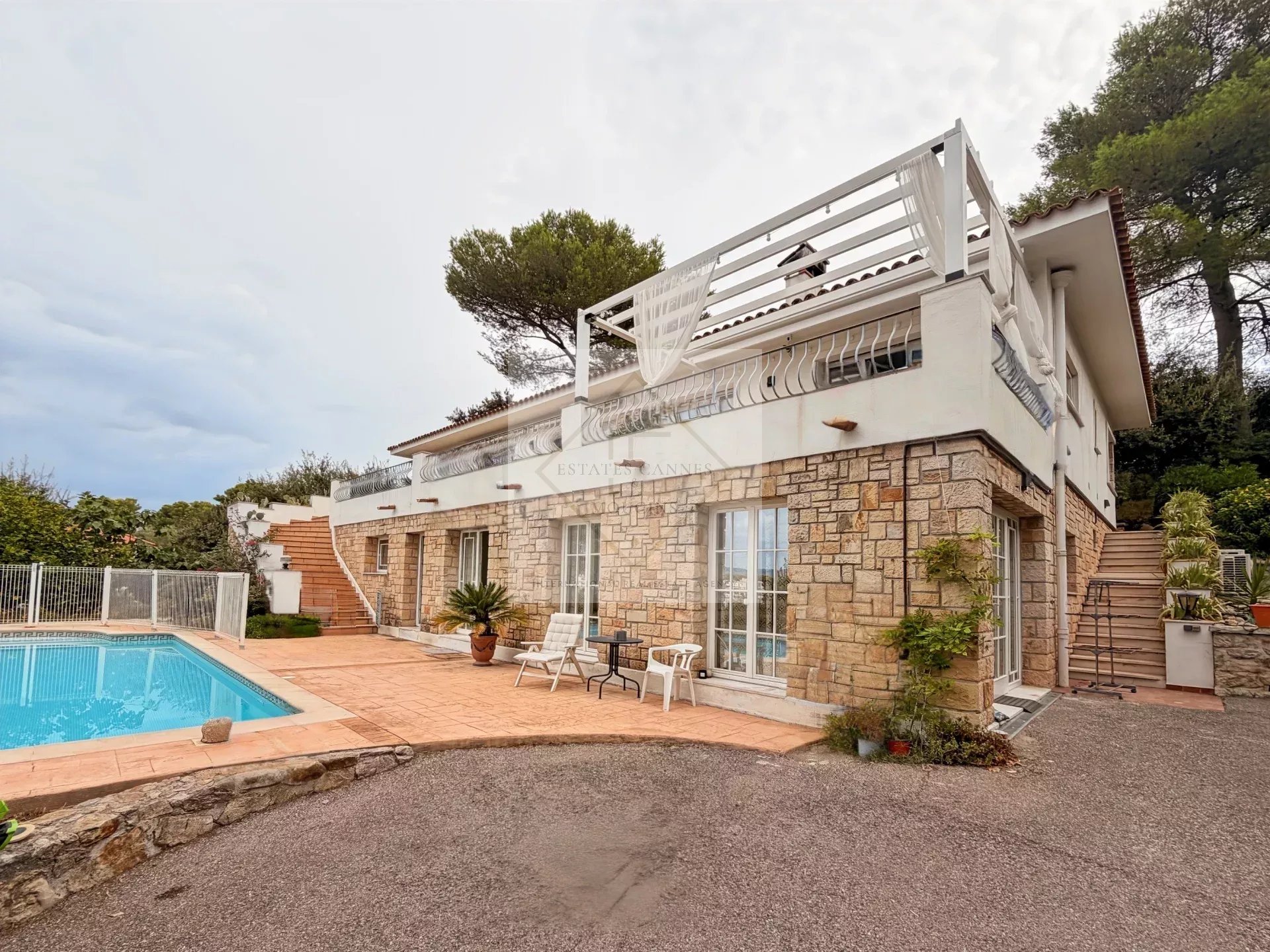 BAS DE VILLA LOCATION ANNUELLE — photo 13
