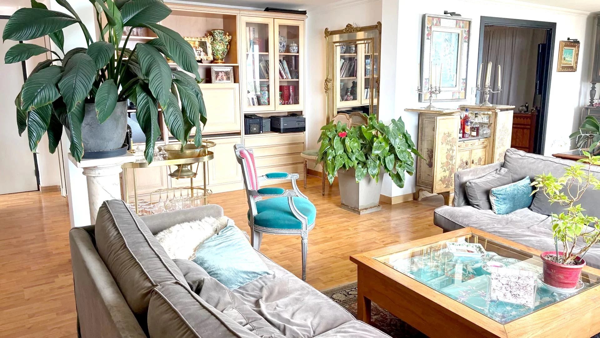 Appartement lumineux avec vue sur la mer