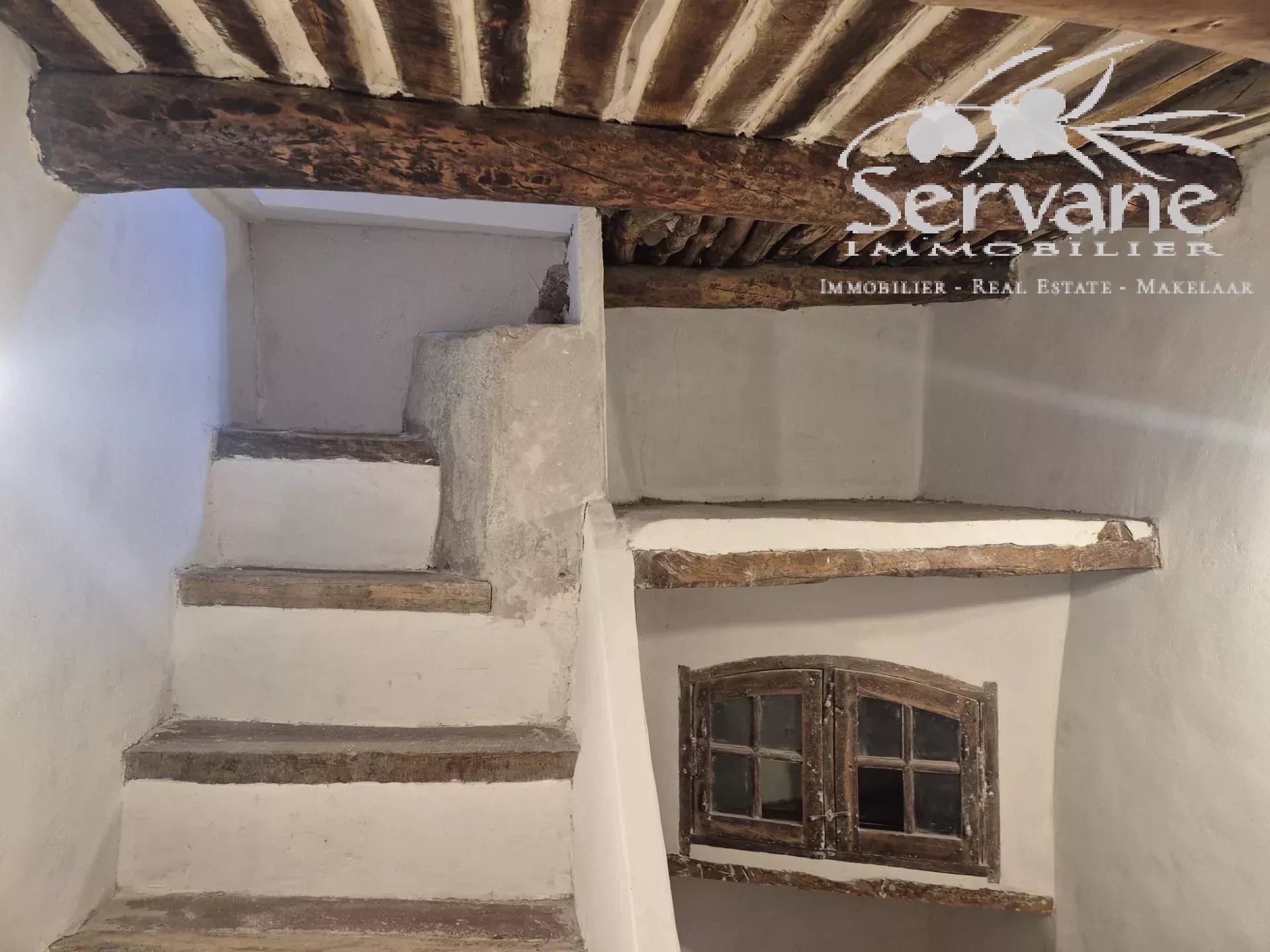 Cotignac Apartment T4 Renove