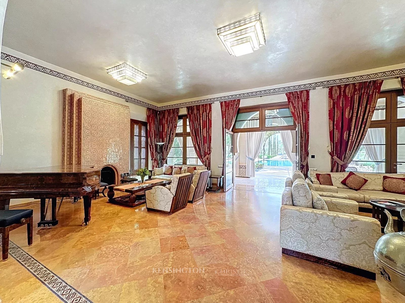 5 Bedroom Villa/Townhouse's Image 9