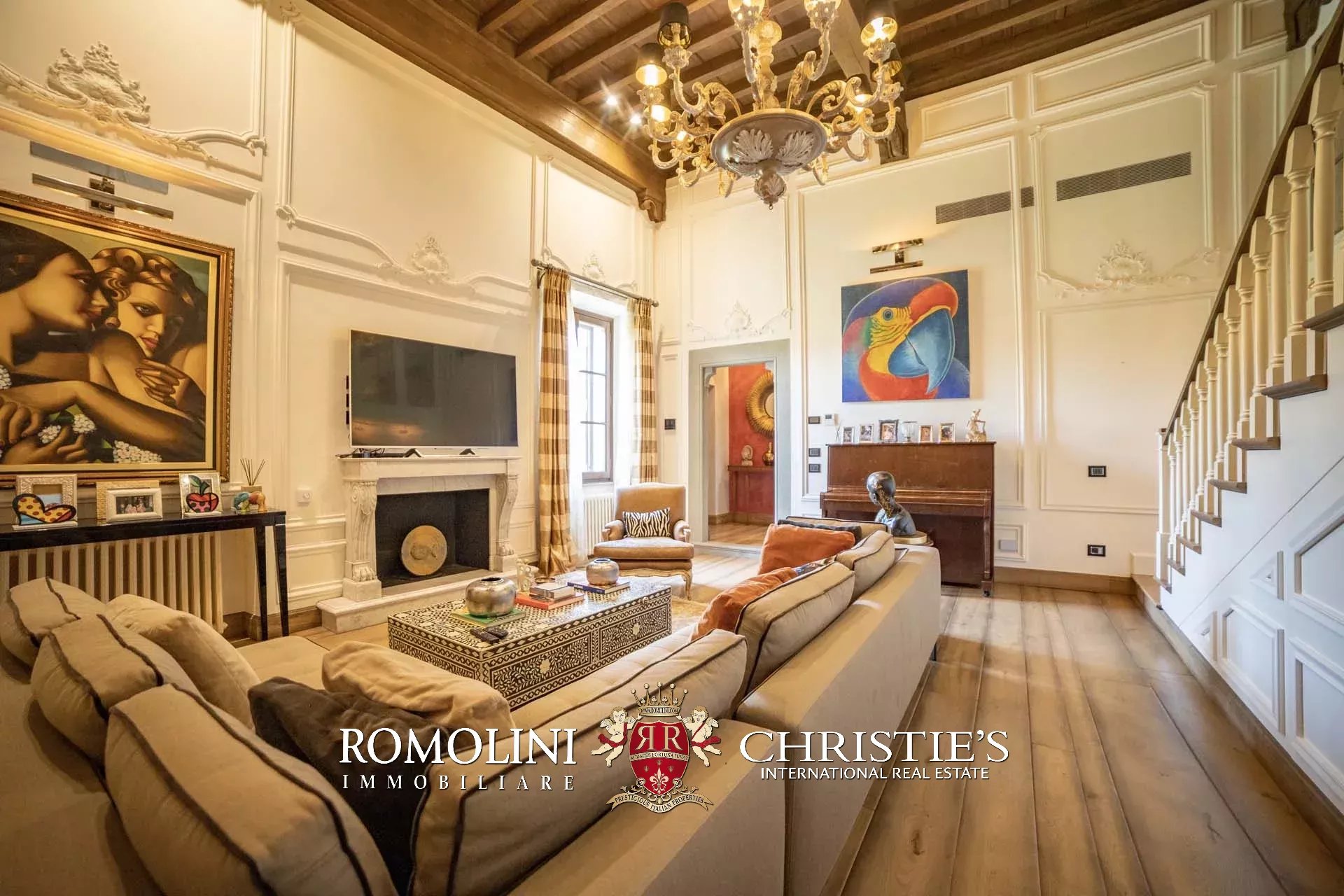 5 Bedroom Villa/Townhouse's Image 33