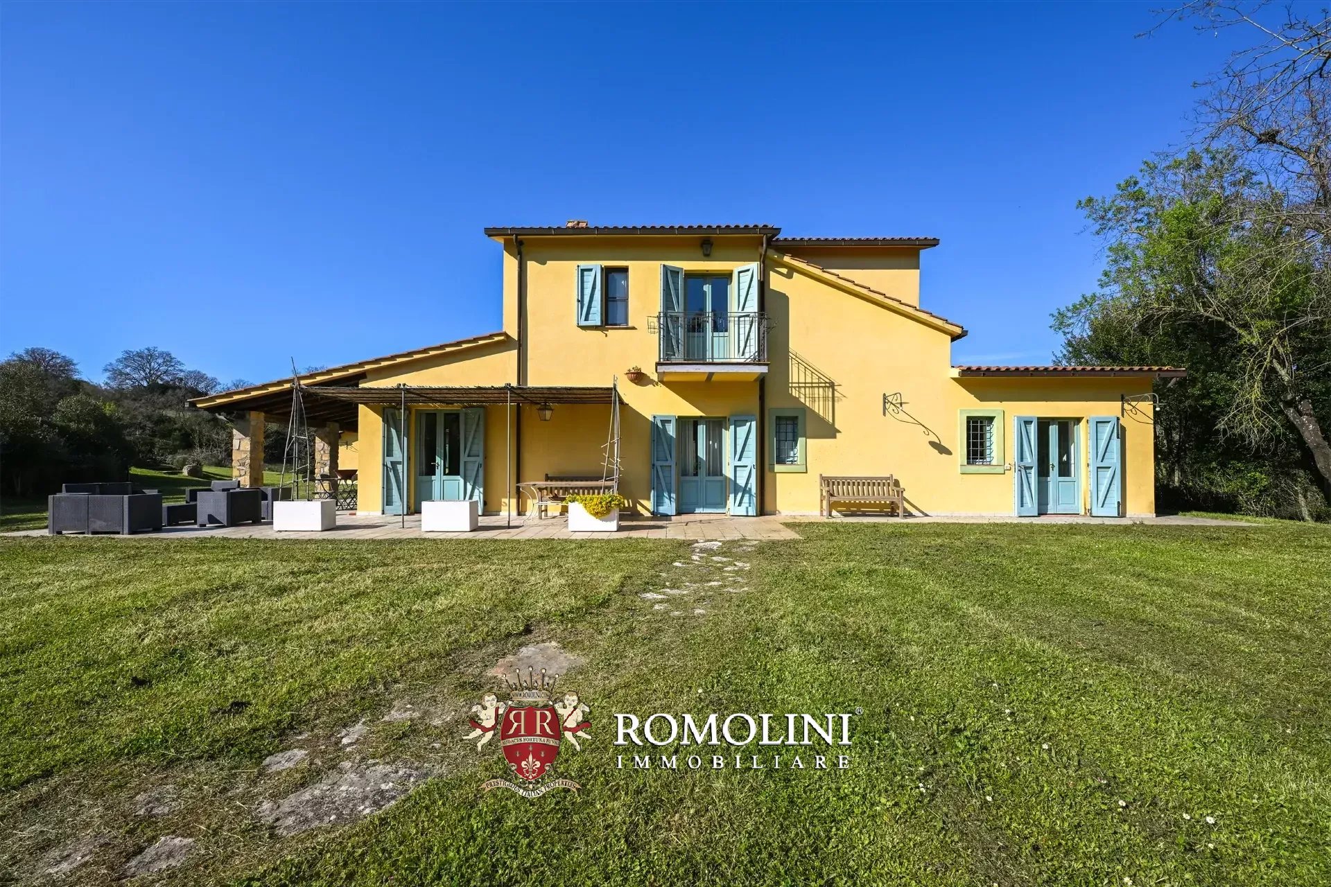AGRITURISMO CON CENTRO BENESSERE IN VENDITA IN MAREMMA, TOSCANA