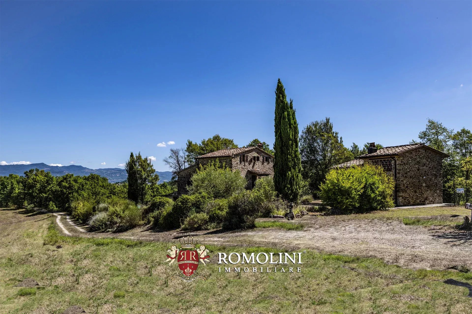 8 Bedroom Villa/Townhouse's Image 60