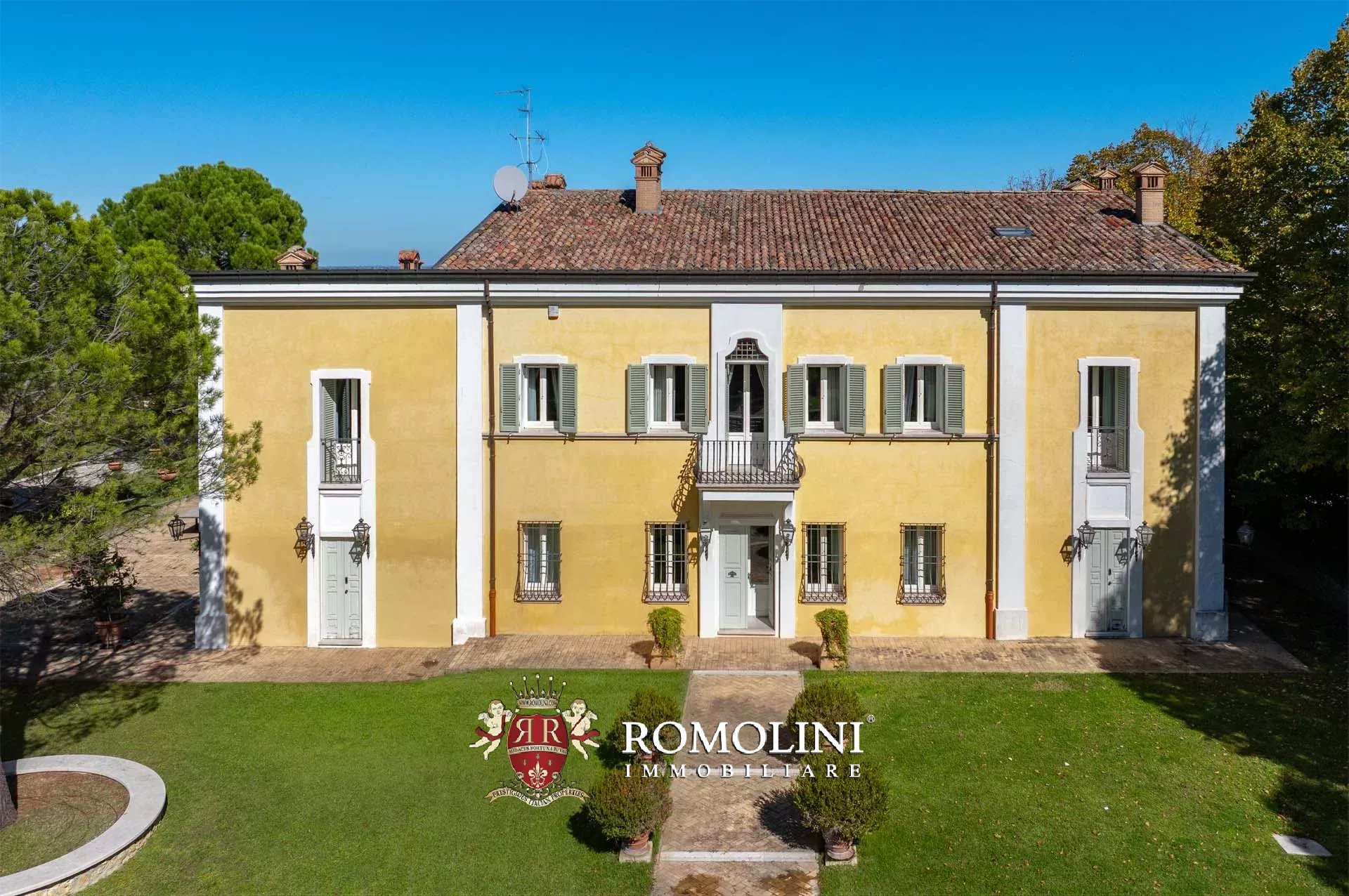 12 Bedroom Villa/Townhouse's Image 15
