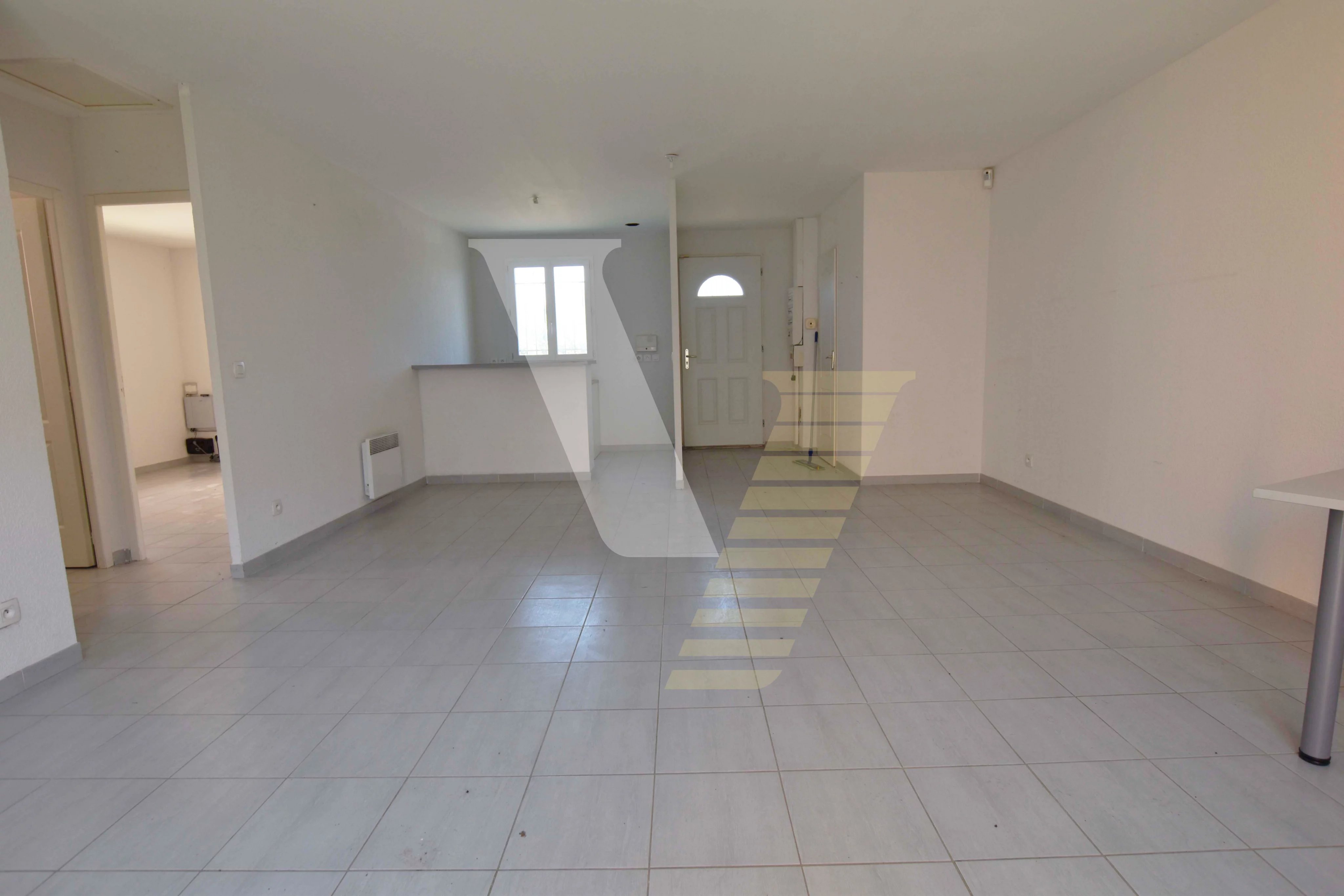 Maison T3 de plain-pied dans ZAE - Photo 2