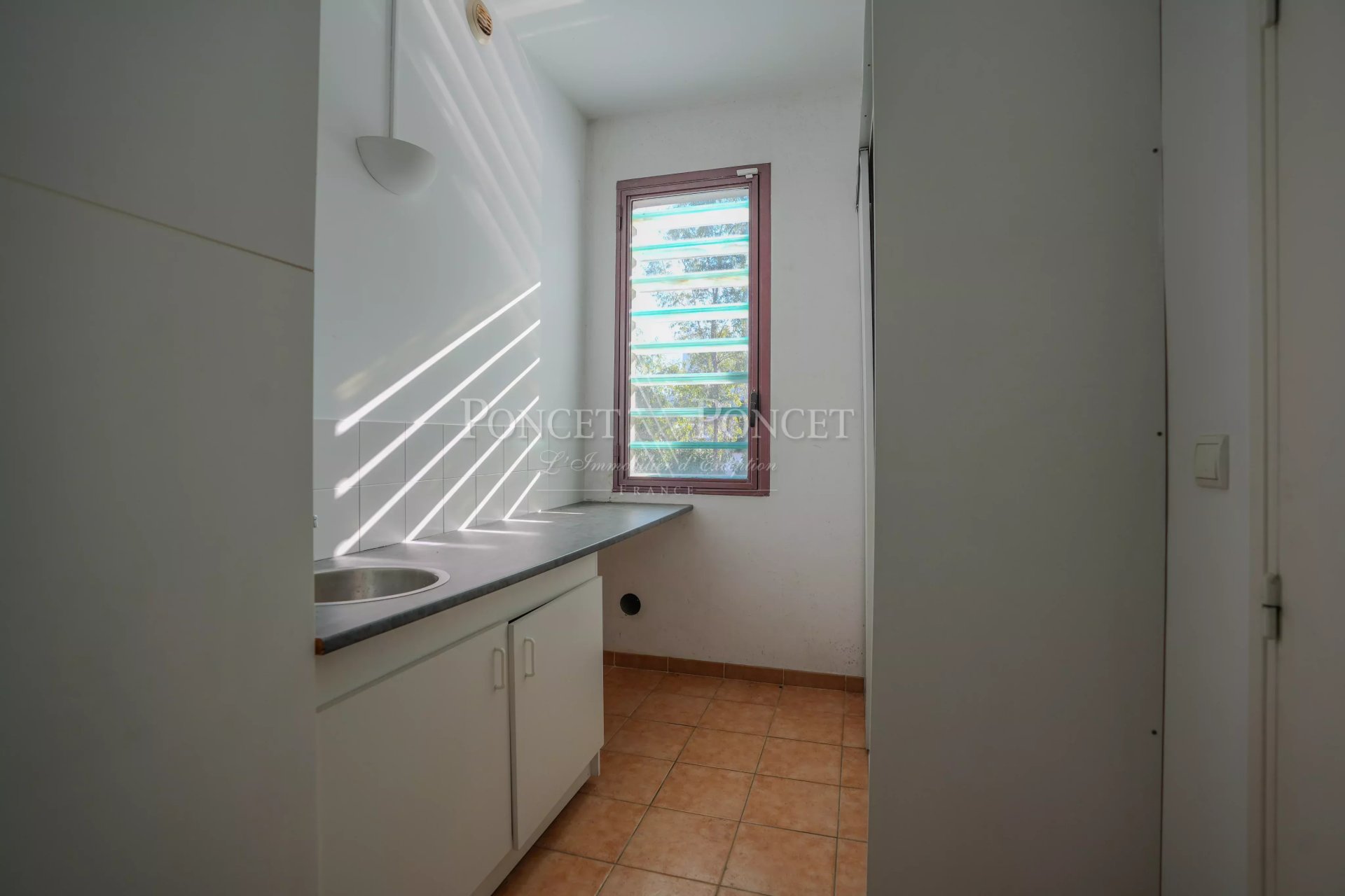 5 Bedroom Villa/Townhouse's Image 6
