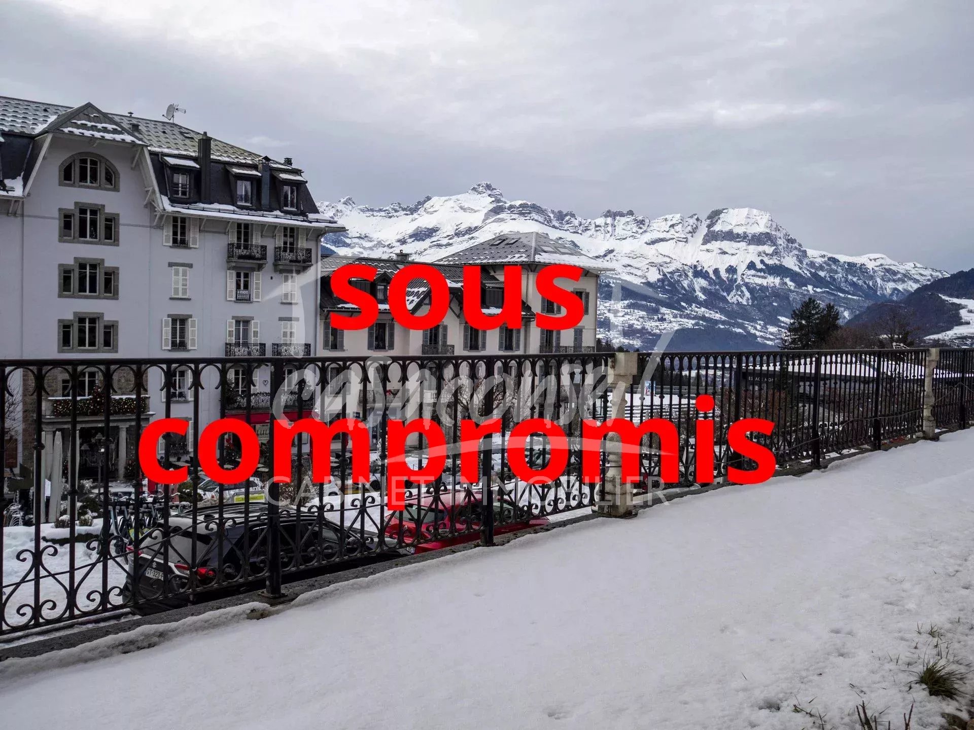 Agence immobilière de 