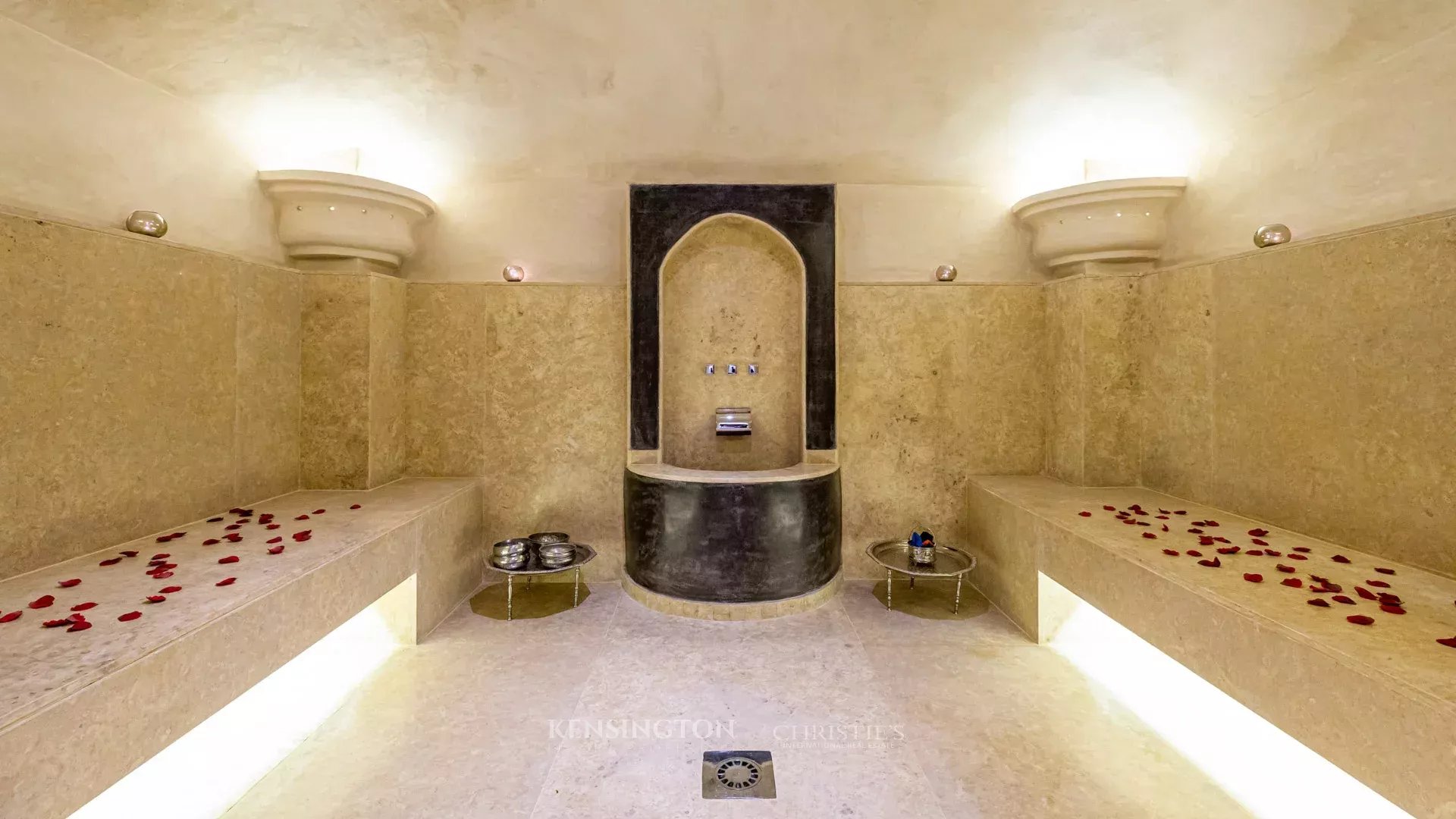 9 Bedroom Villa/Townhouse's Image 166