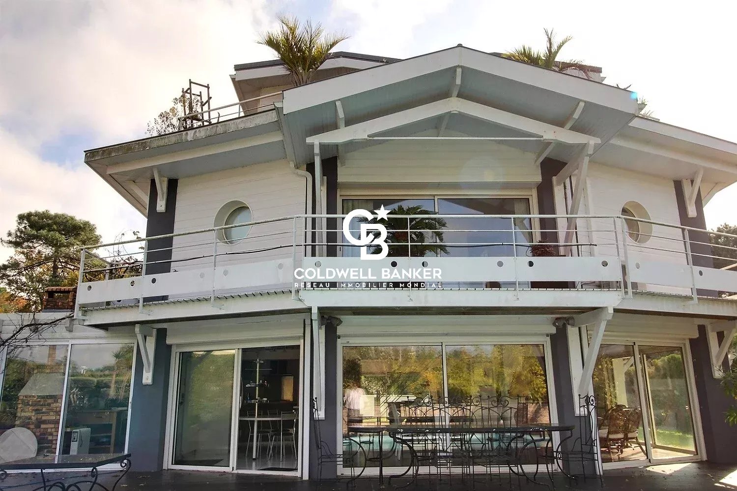Agence immobilière de Silver Coast Int. Realty
