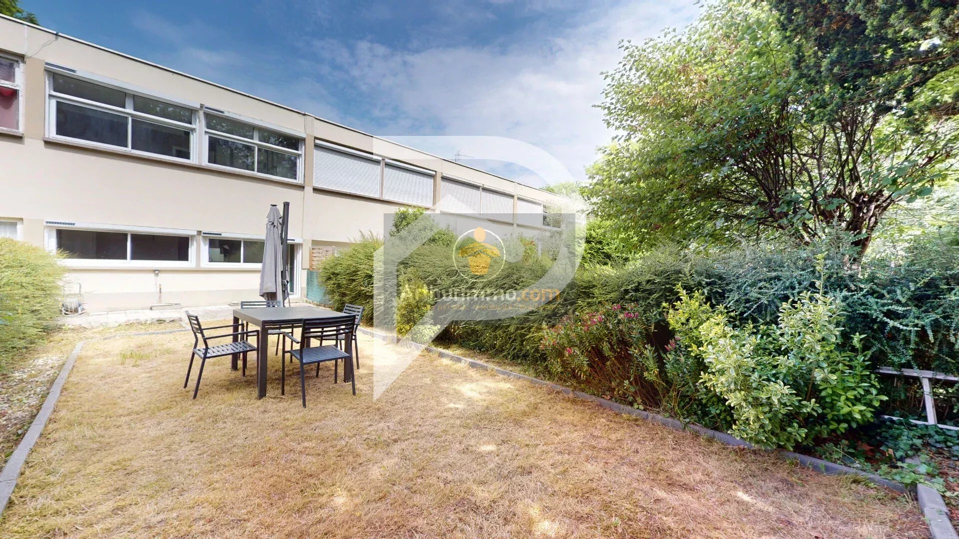 A vendre maison Marly Le Roi de 106 m2 avec 4 chambres, cave et jardin privatif