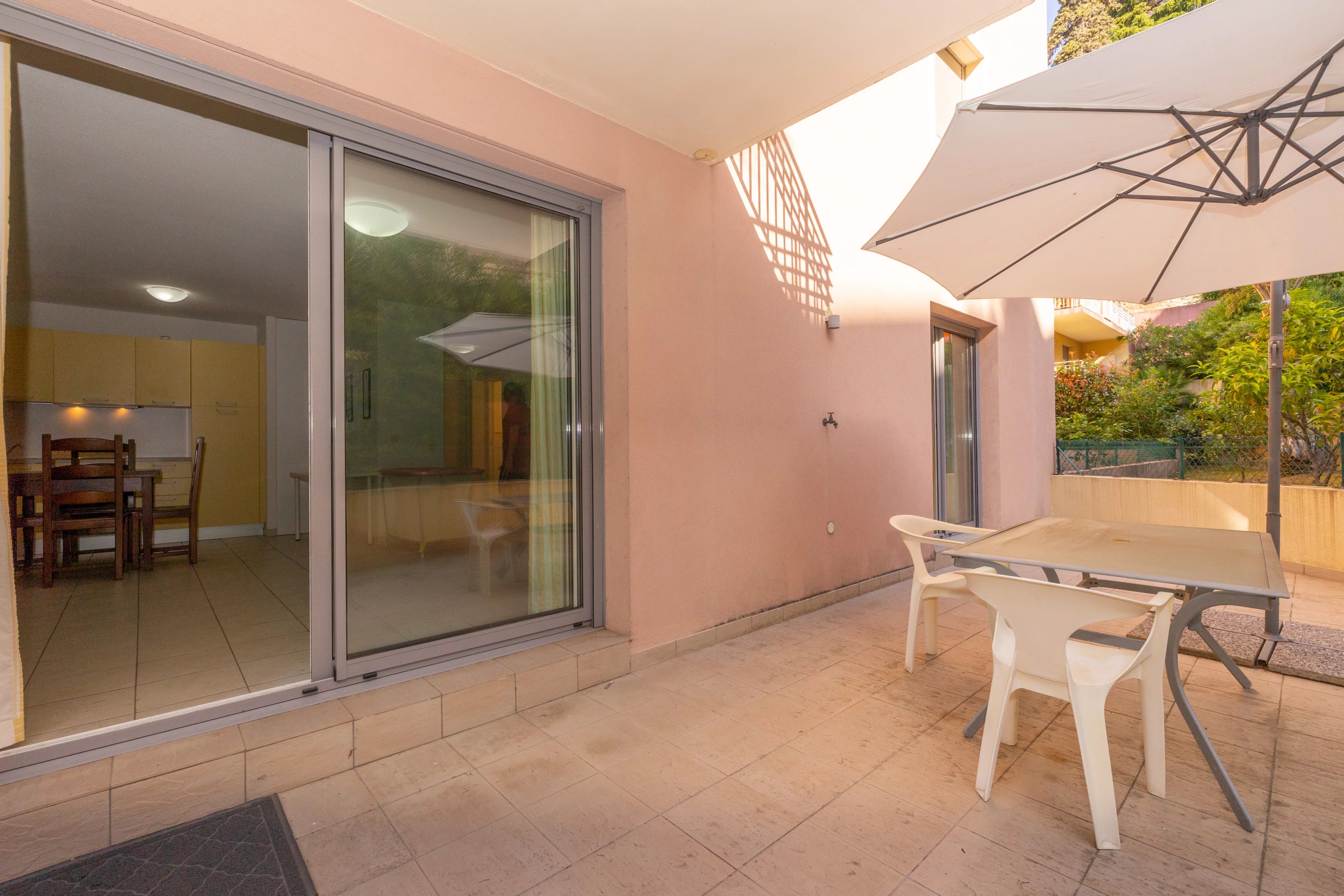 Bel appartamento di 2 locali con terrazza a Menton Garavan
