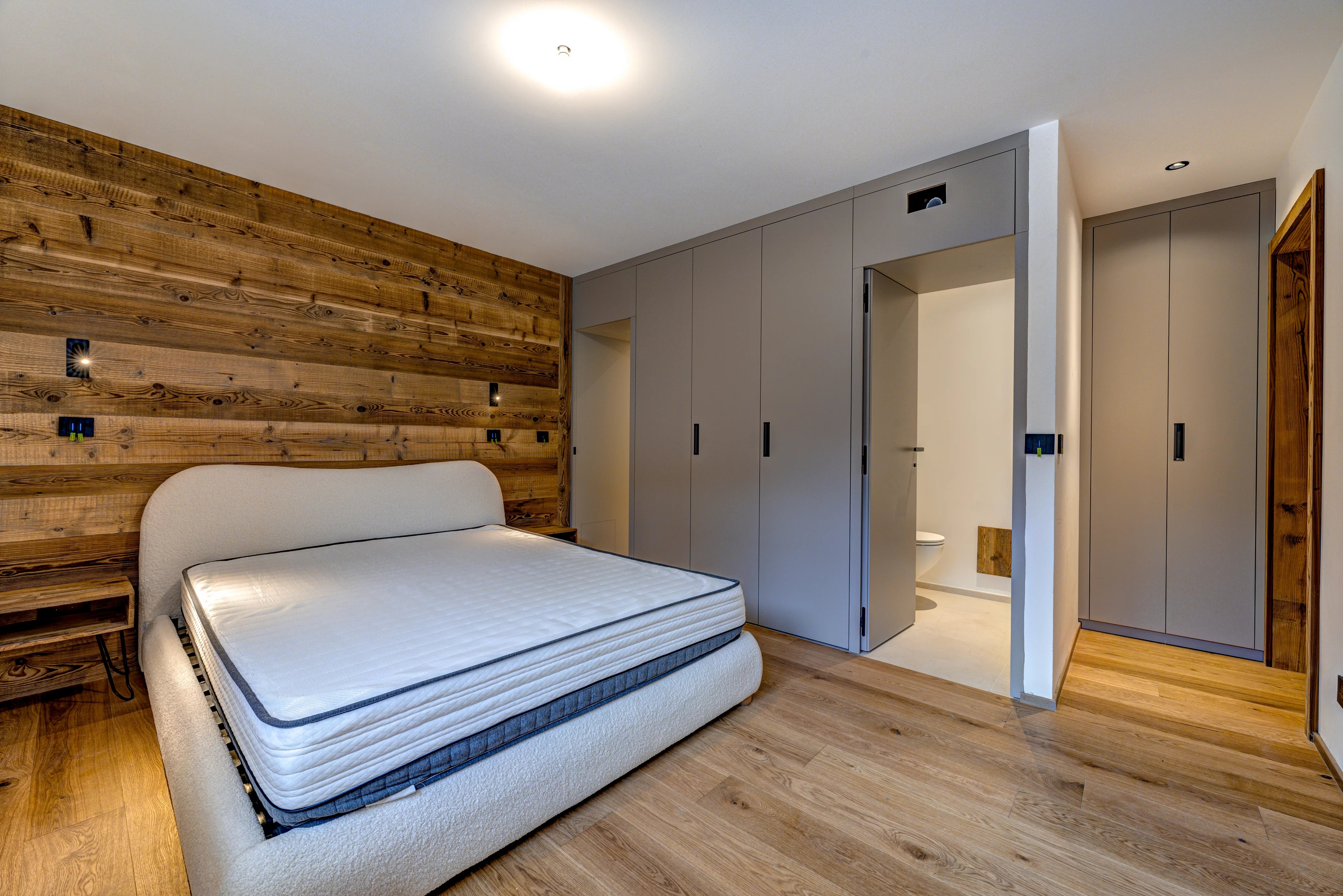 Photo of CHAMONIX - A high-quality renovation of an 18th Century farmhouse in Les Moussoux