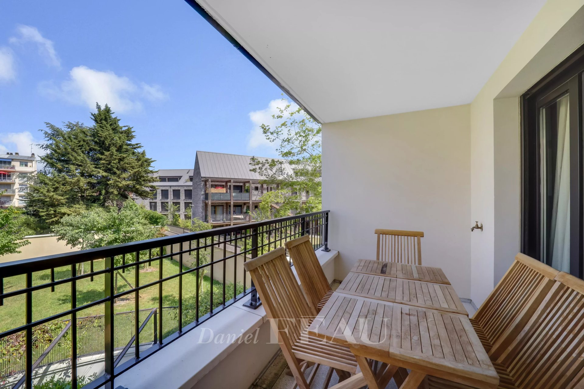 3 Bedroom Apartment/Flat's Image 3