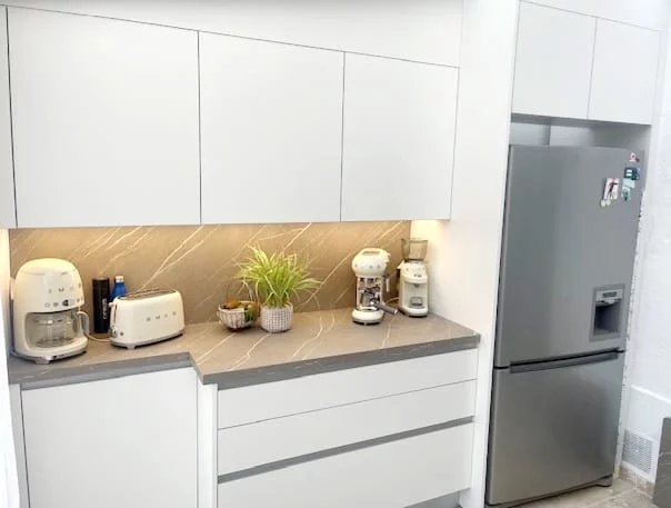 Petit duplex en rez de jardin Cannes Basse Californie - Photo 2