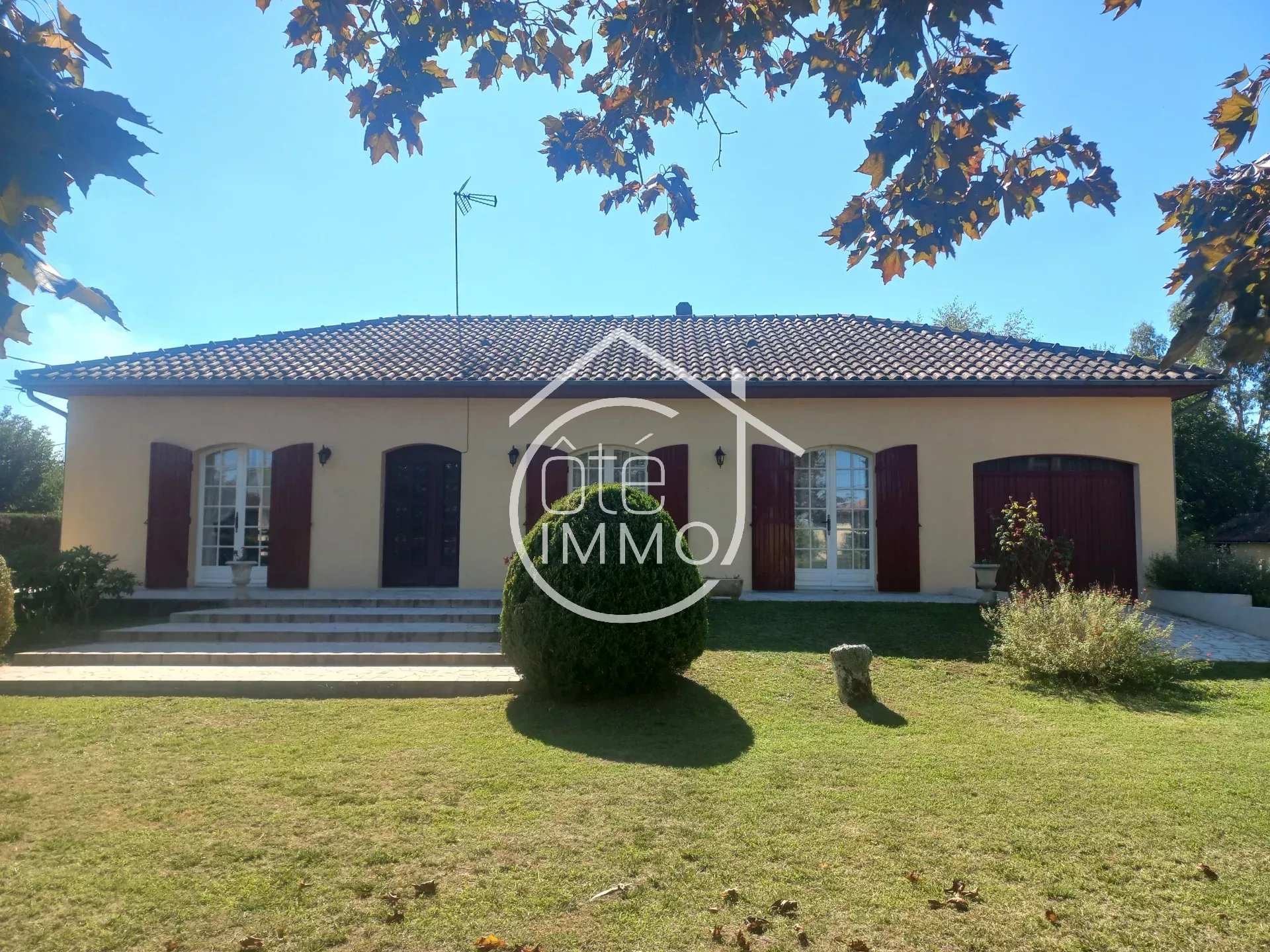 Sale House Port-Sainte-Foy-et-Ponchapt
