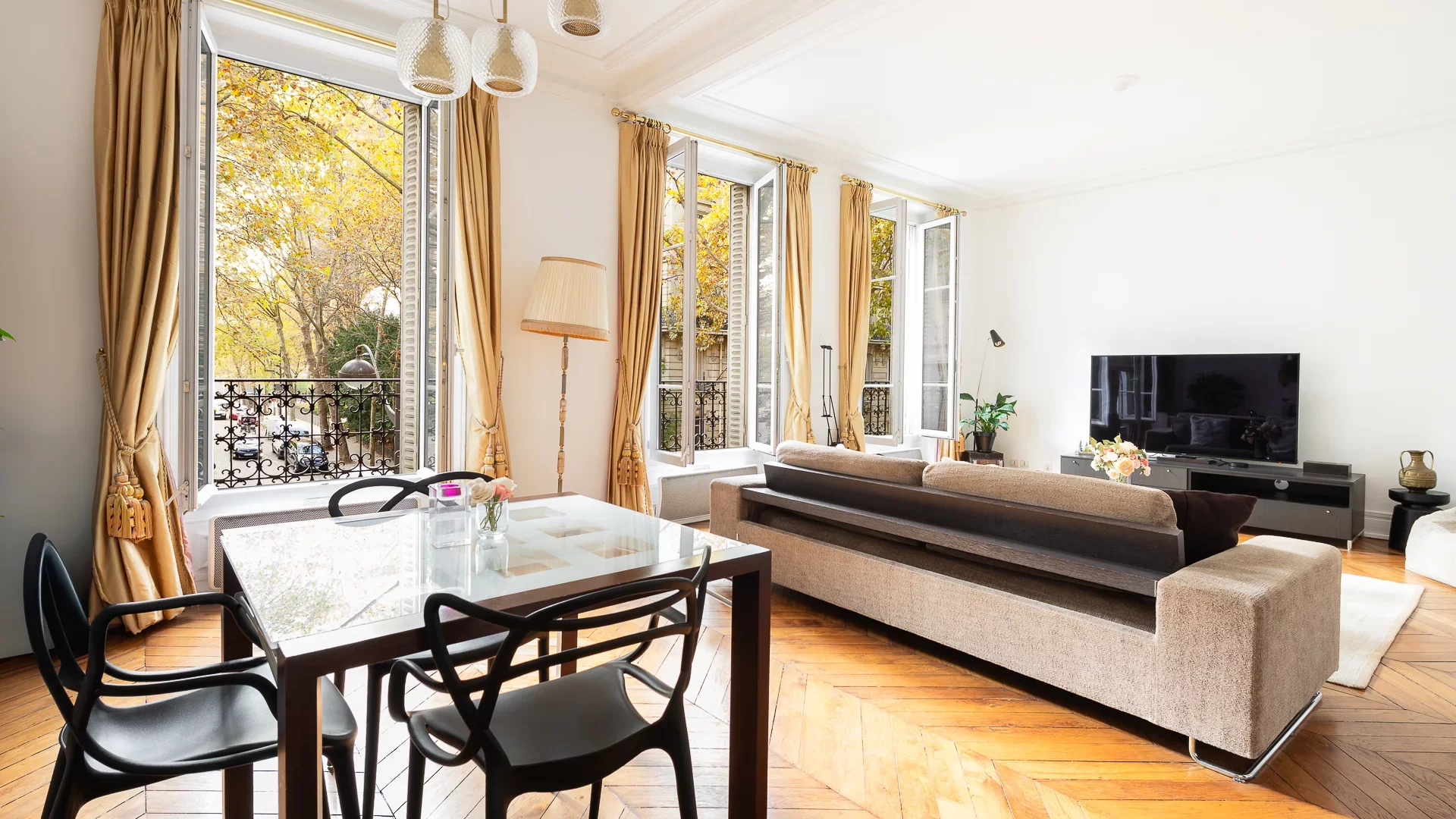 Paris 7e - GROS CAILLOU / CHAMP DE MARS