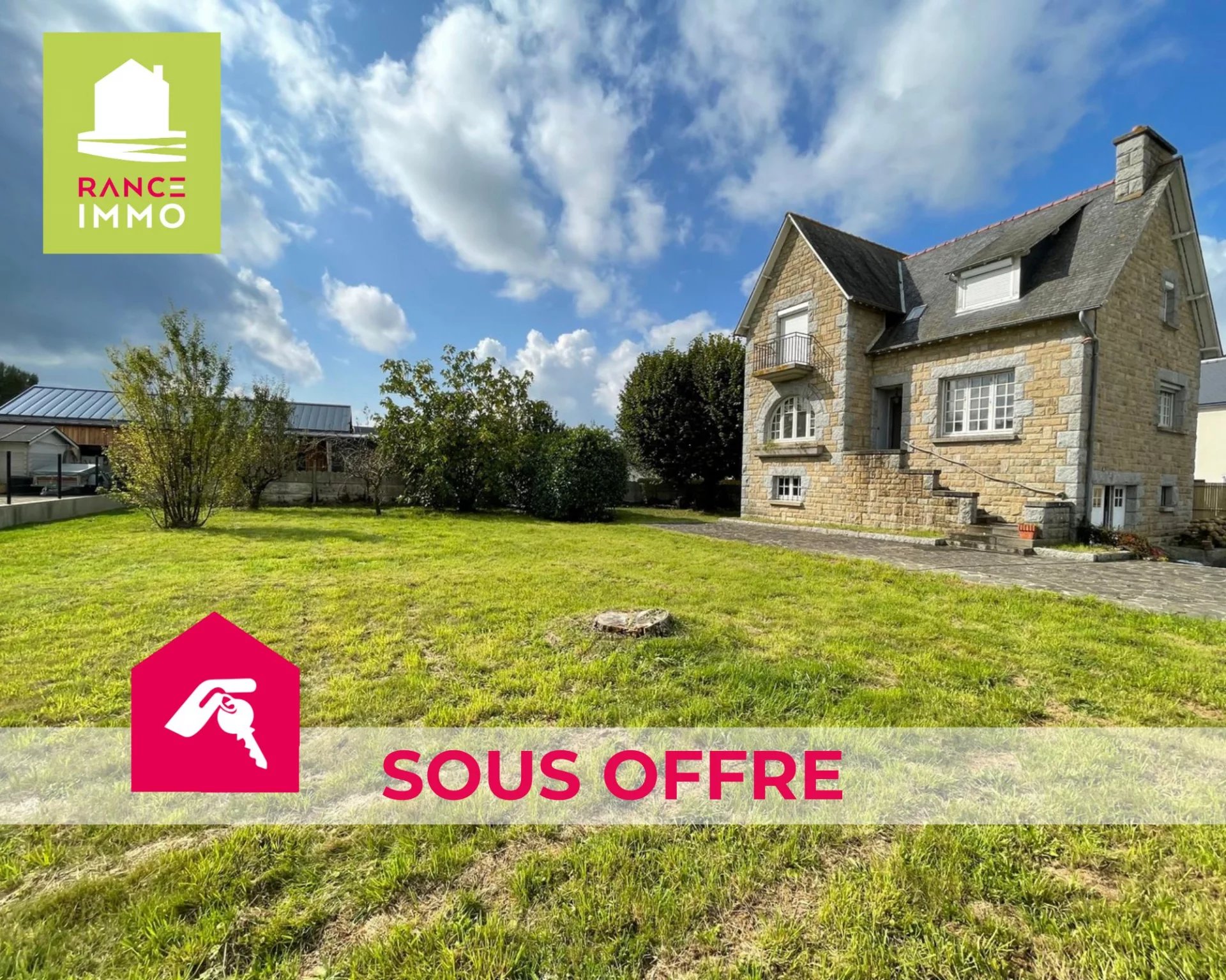 EXCLUSIVITE MAISON EN PIERRES BOURG LANVALLAY