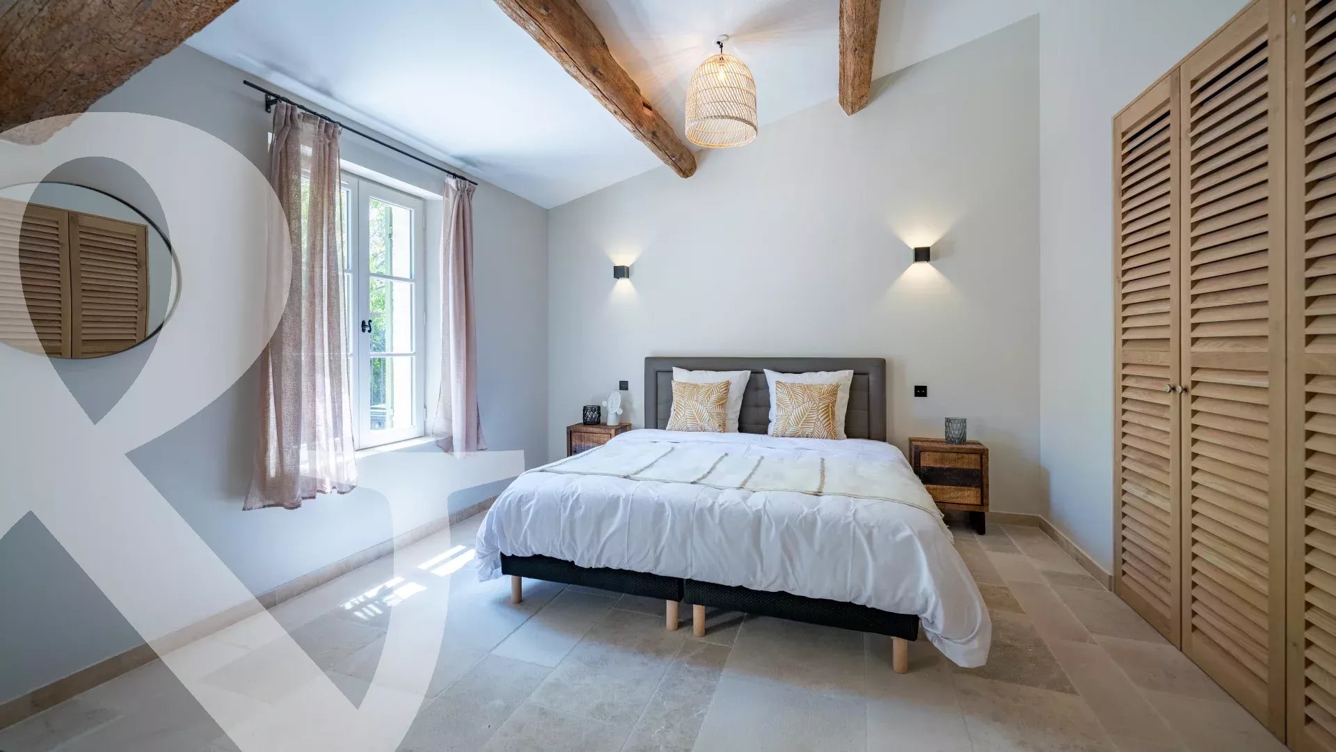 UN BIEN UNIQUE AVEC VUE SUR L'EGLISE