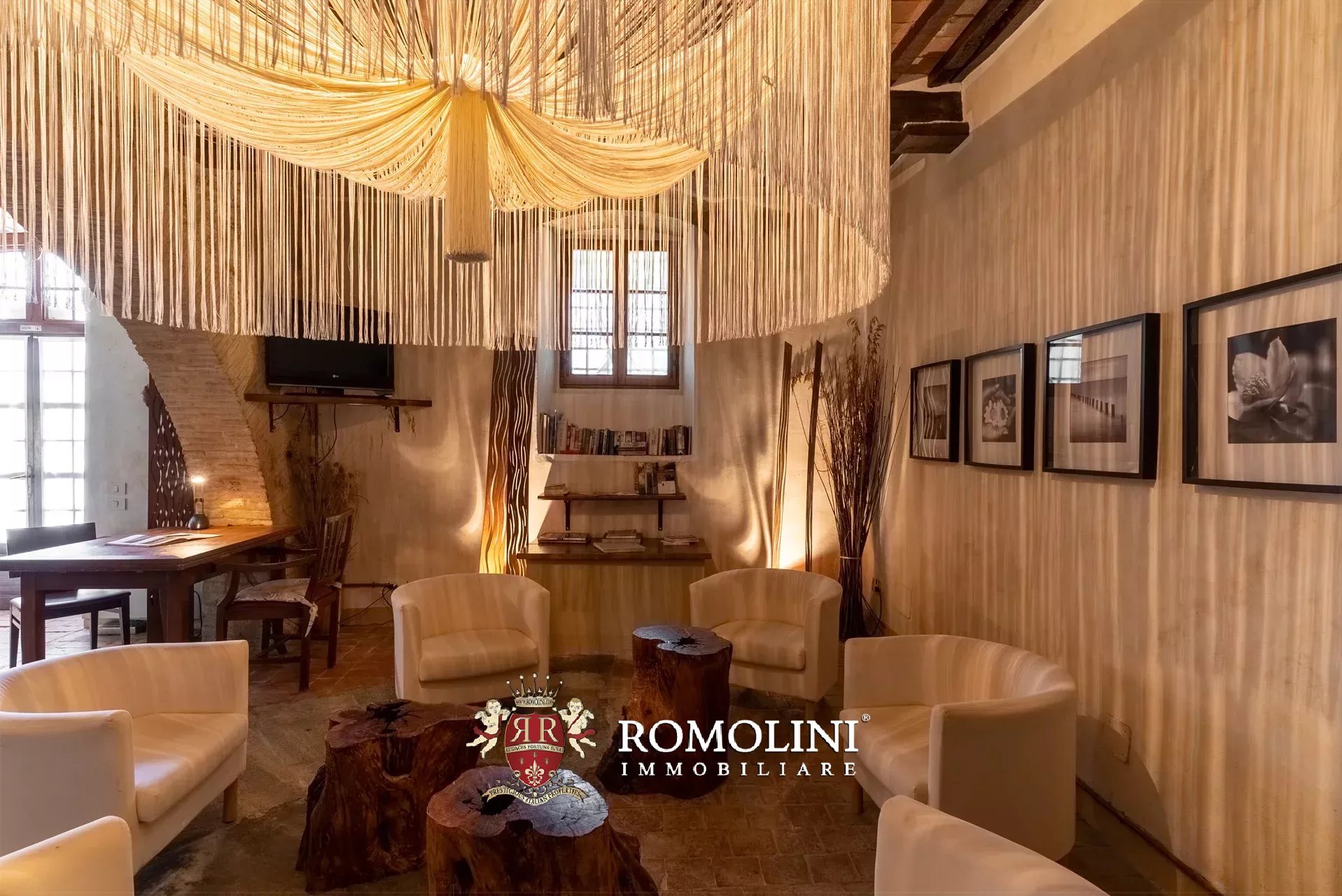13 Bedroom Villa/Townhouse's Image 46
