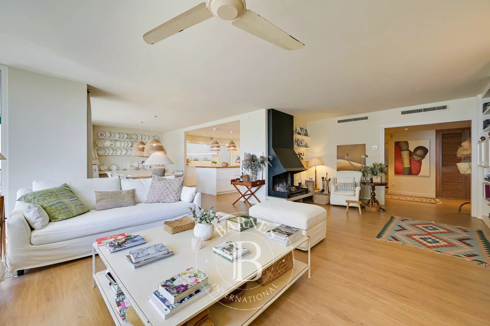 Stunning renovated apartment with sea views in Sant Vicenç de Montalt