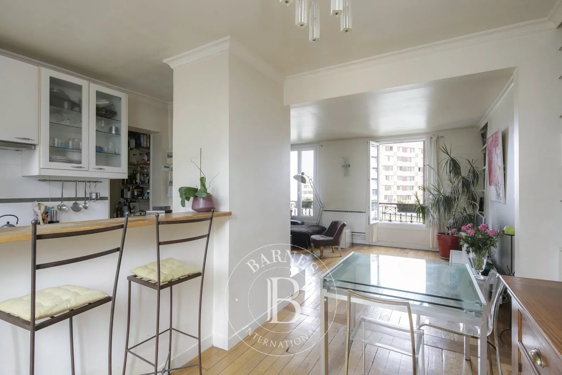 Daire Paris 18ème - picture 4