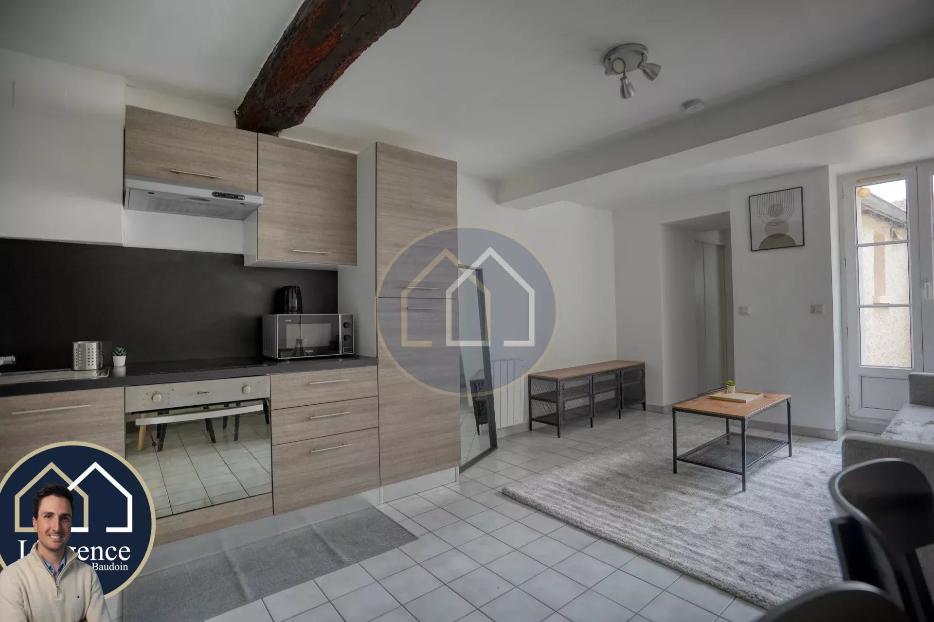 CHARMANT STUDIO ENTIÈREMENT MEUBLÉ ET RÉNOVÉ – GALLARDON CENTRE