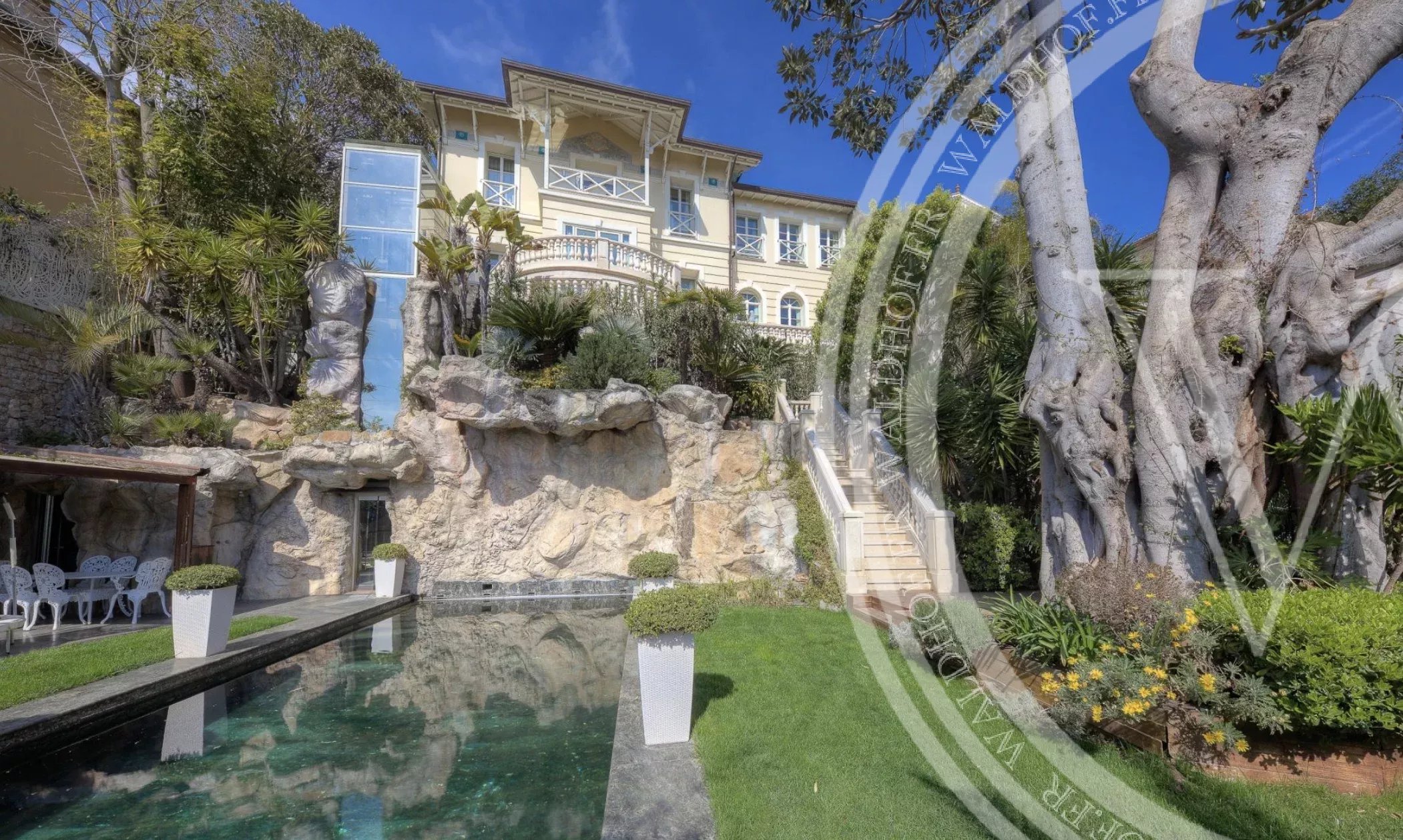 Luxueuse Villa Belle Époque avec vue panoramique sur Monaco