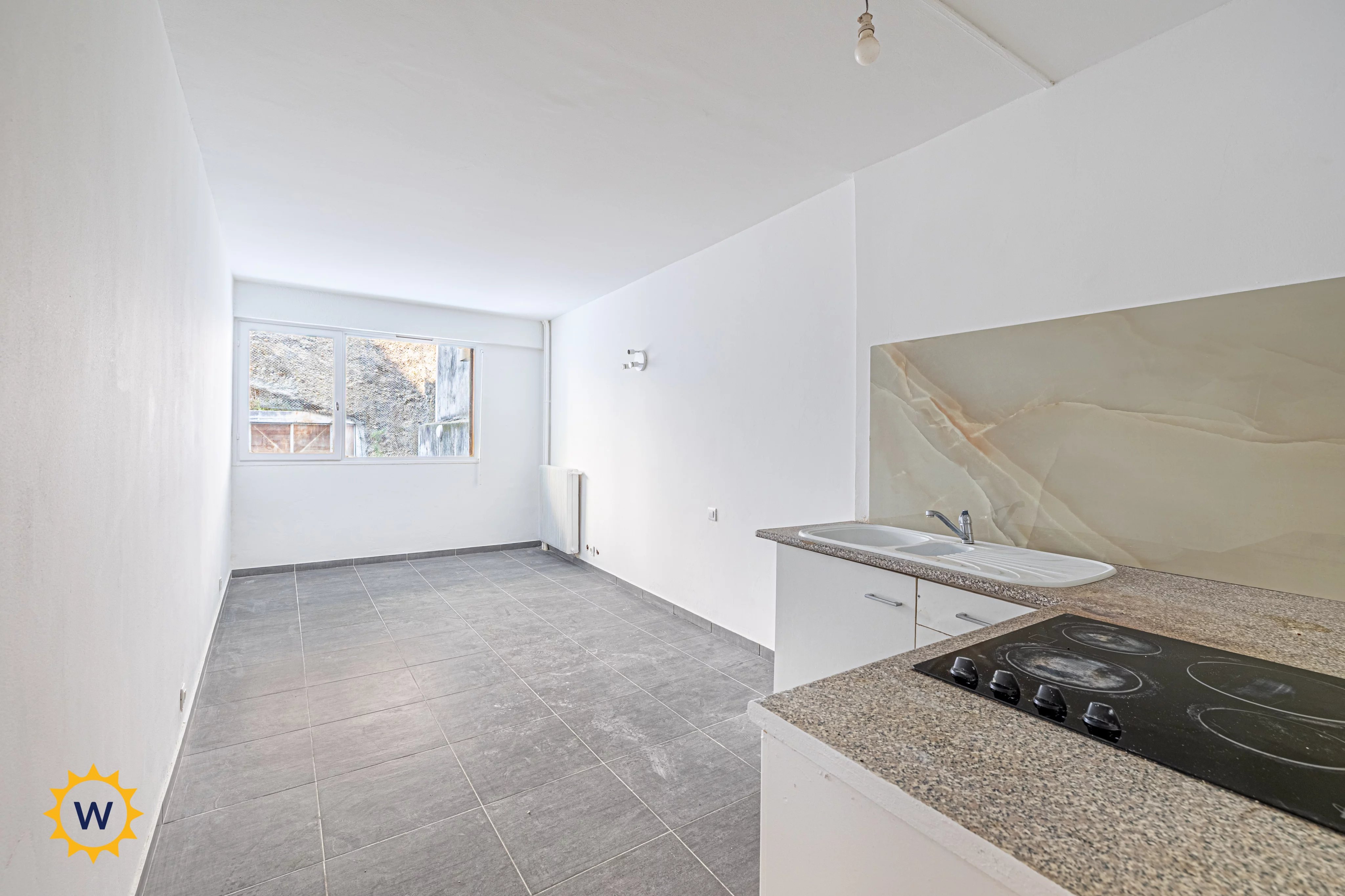 Studio au calme – Quartier de la Madeleine, proche Carlone — photo 2