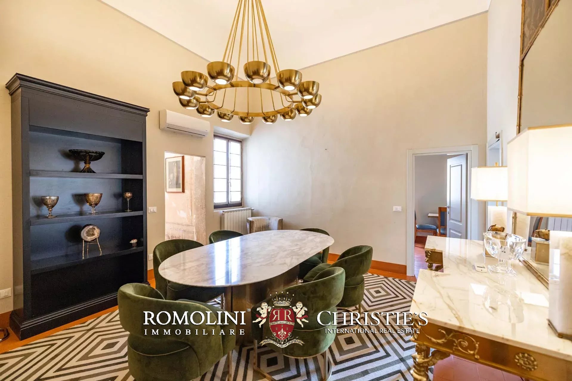 3 Bedroom Apartment/Flat's Image 4