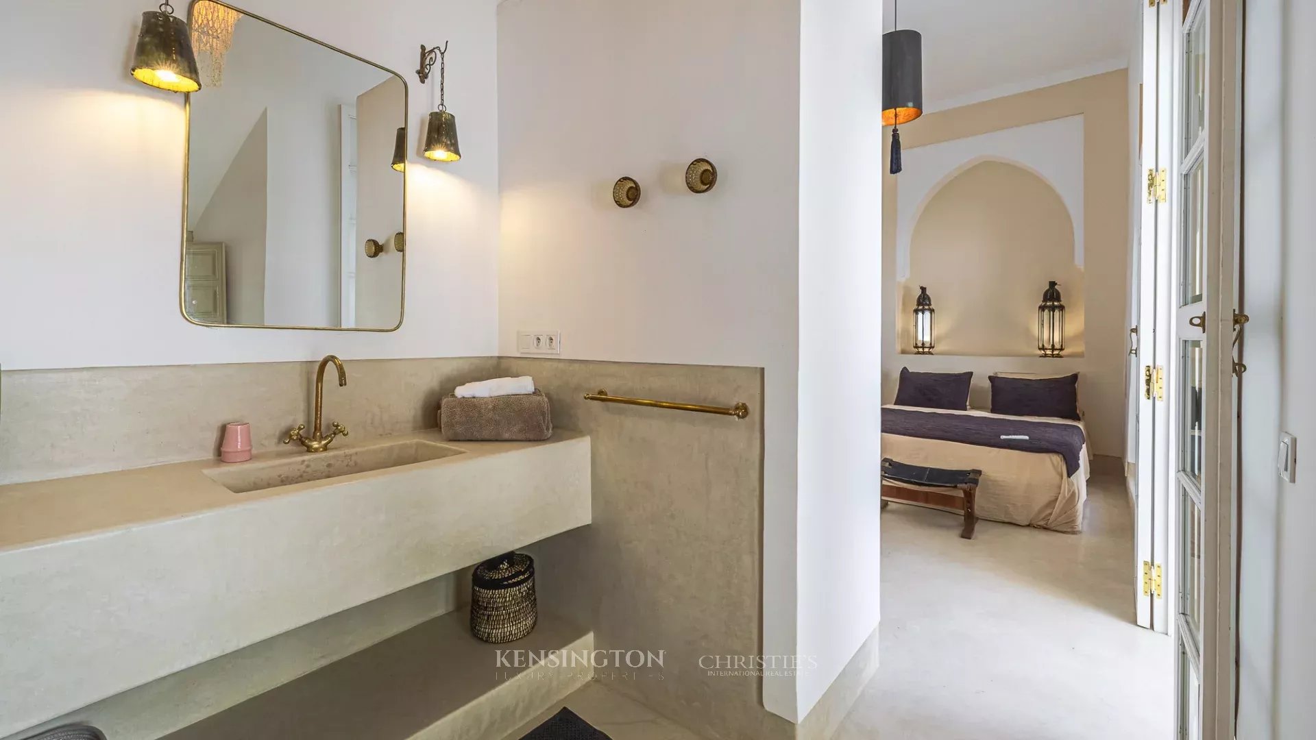 4 Bedroom Villa/Townhouse's Image 28