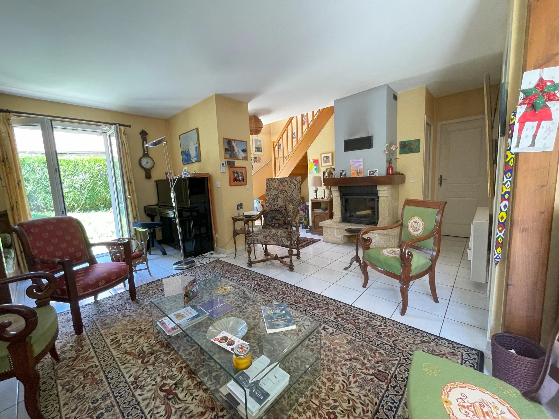 Photo 1
