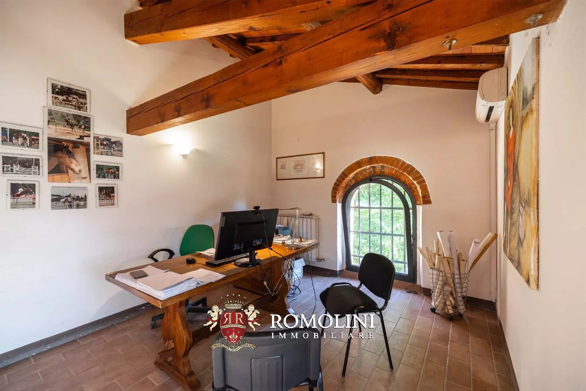 14 Bedroom Vineyard's Image 49