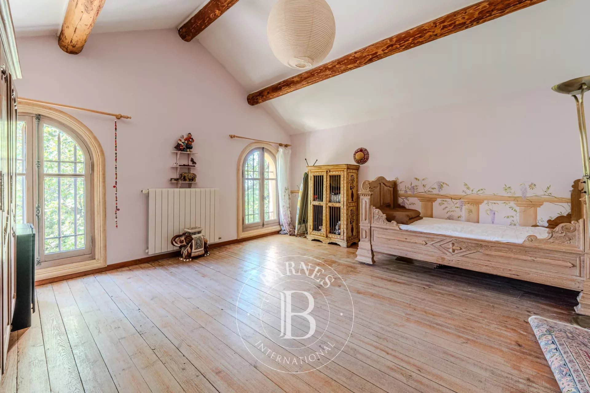 SOUTHERN LUBERON – CADENET – RENOVATED 18TH–19TH CENTURY ESTATE – MANOR HOUSE – FARMHOUSE WITH 6 COTTAGES – SWIMMING POOL - picture 15