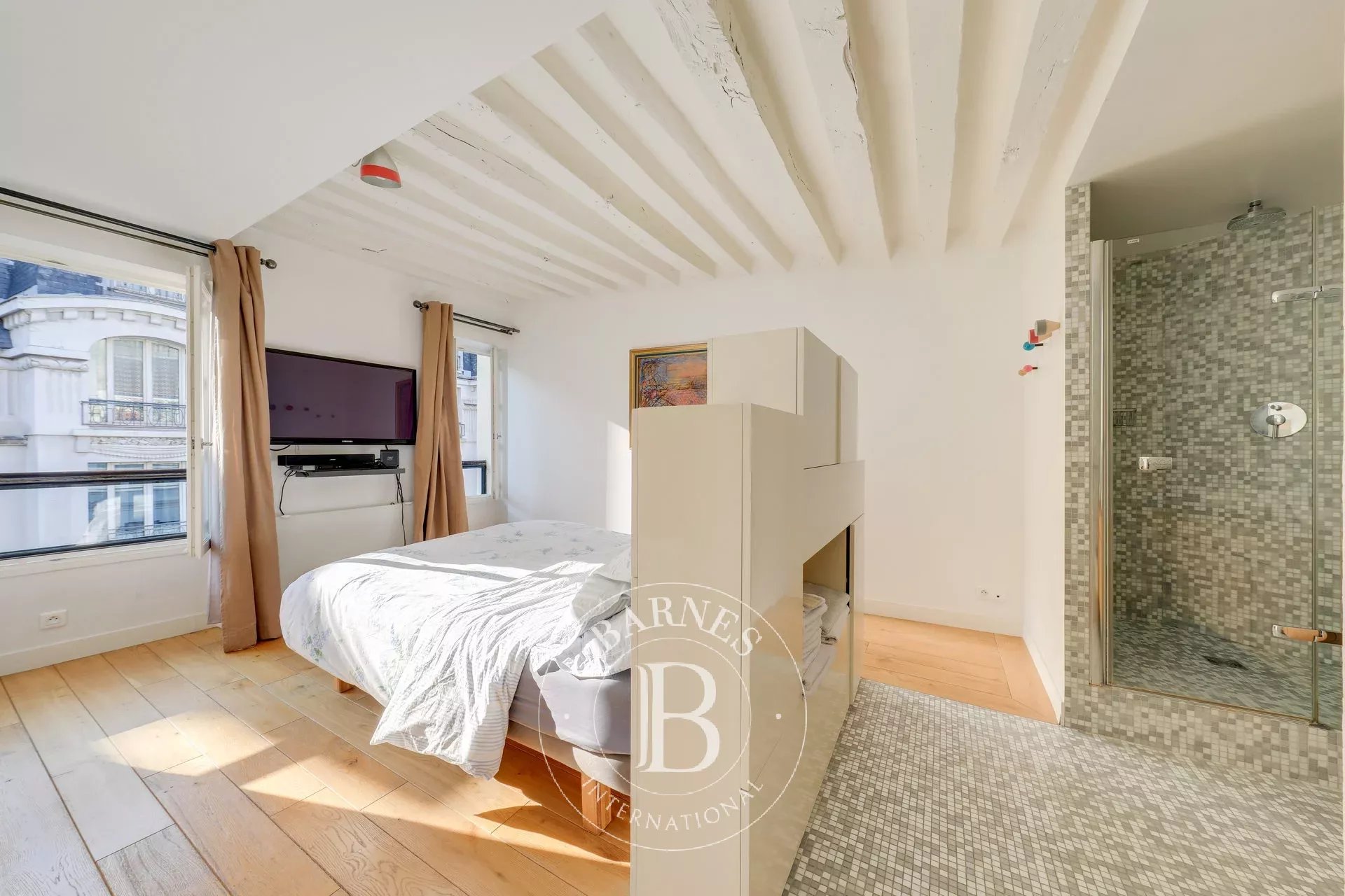 Sole agent - apartment - Paris 6 - in the heart of Saint-Germain-des-Prés - 91 sqm - 2 bedrooms - picture 5
