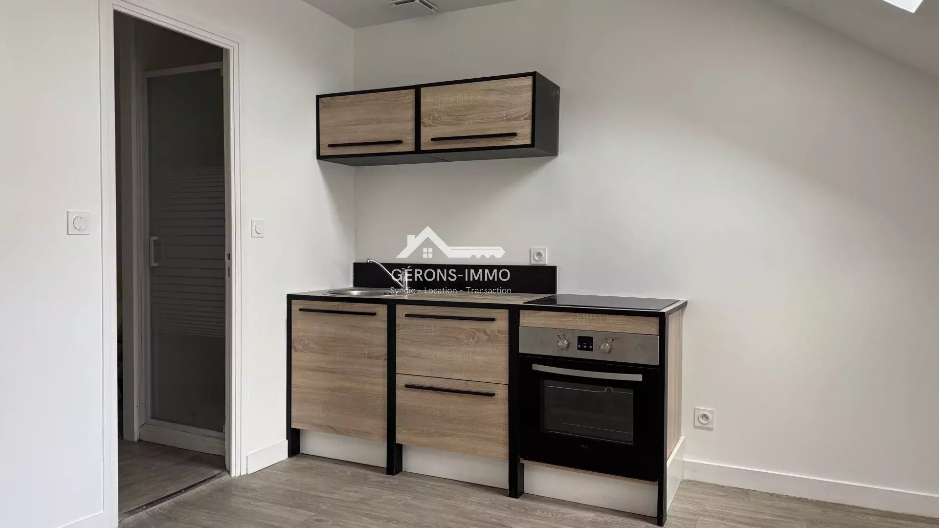 Location: Appartement T3 – Nantes, Cité des congrès – Champs de Mars - Photo 4