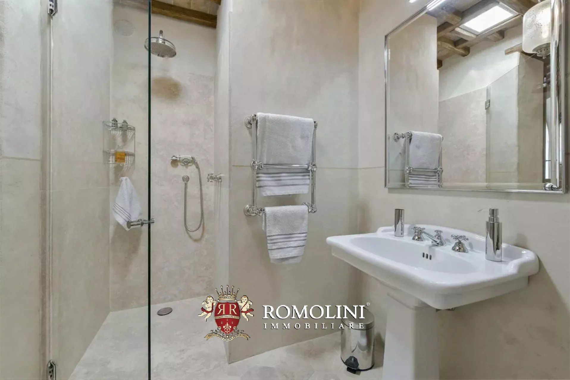 4 Bedroom Villa/Townhouse's Image 38