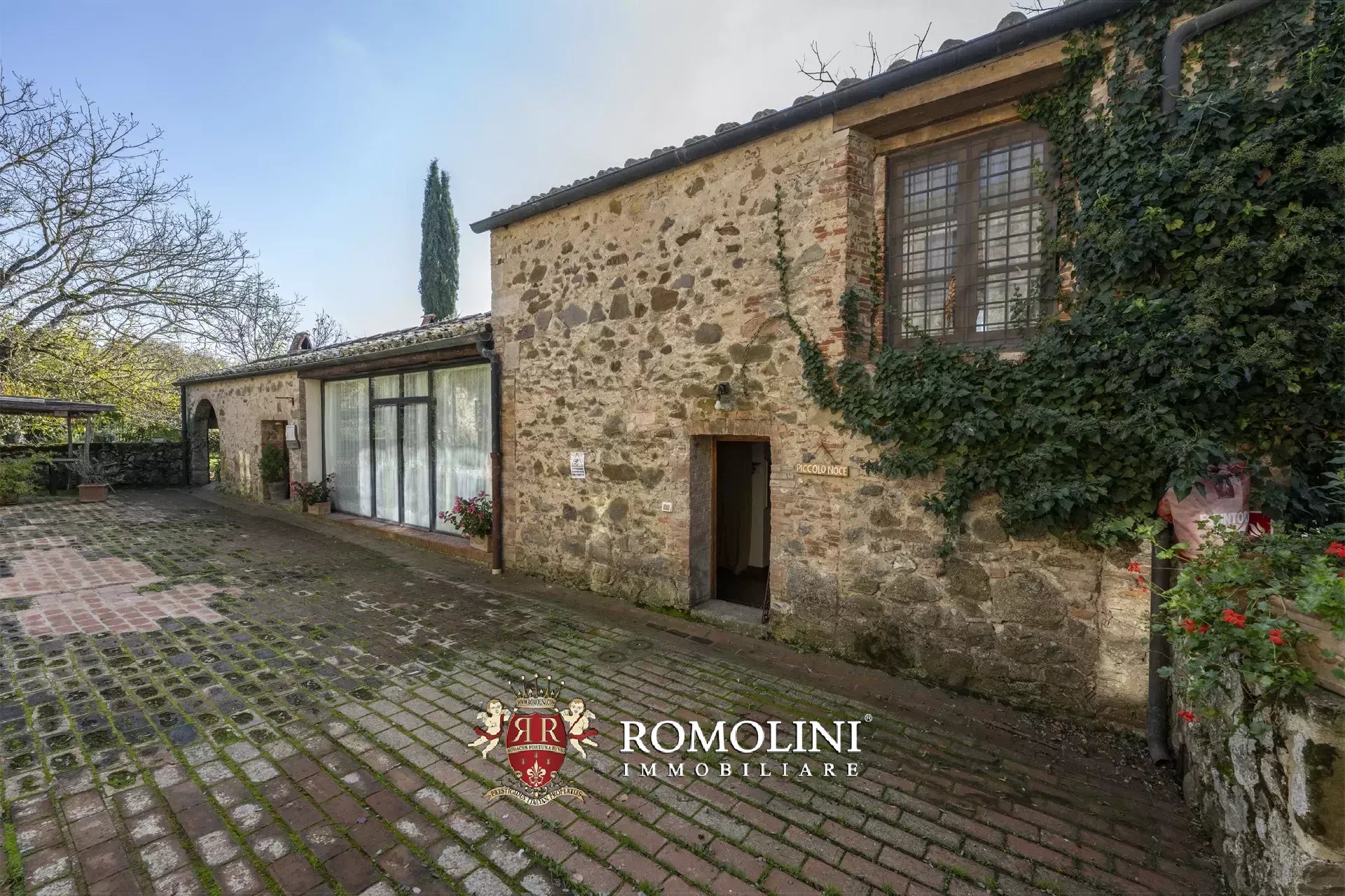 9 Bedroom Horse Property's Image 34