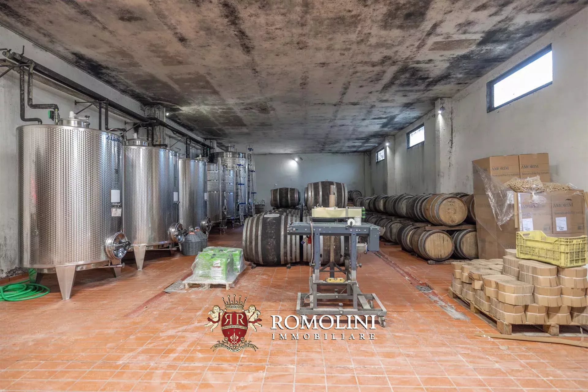35 Bedroom Vineyard's Image 80