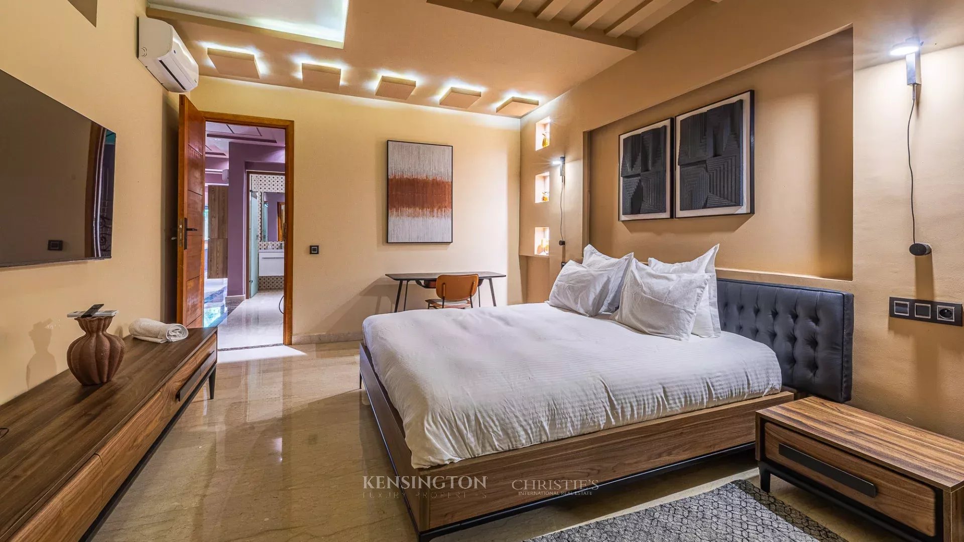 4 Bedroom Villa/Townhouse's Image 31