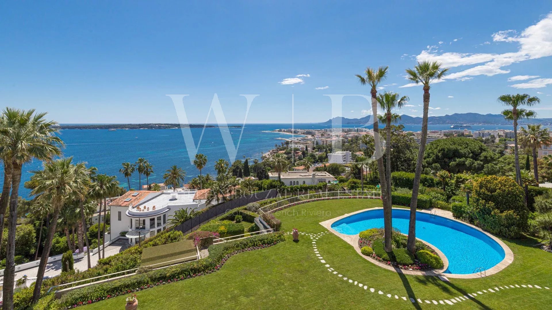 Agence immobilière de WILLIAM BOUZAT REAL ESTATE – Cannes French Riviera