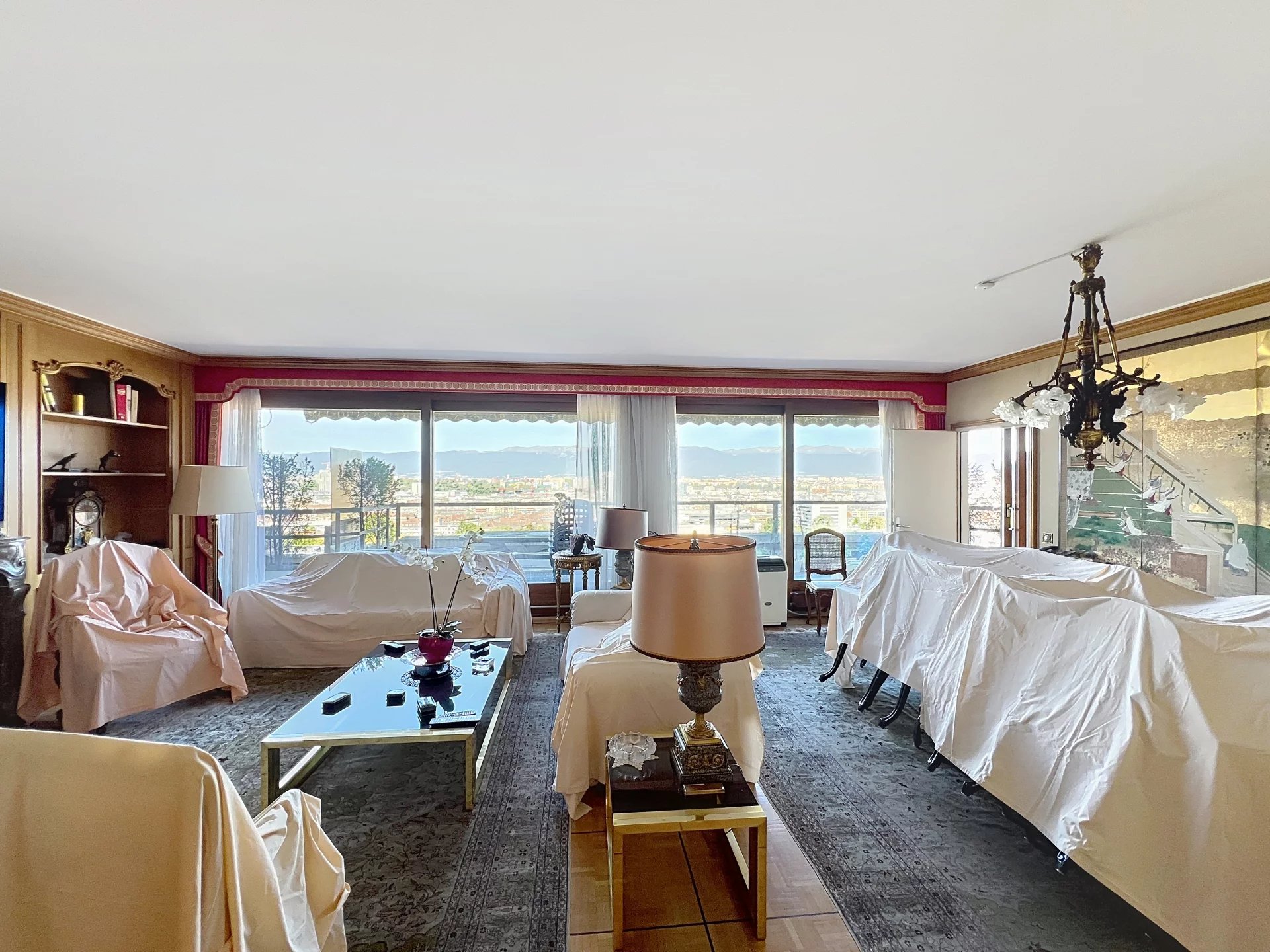 Superbe attique au sein d’une résidence de prestige – Champel