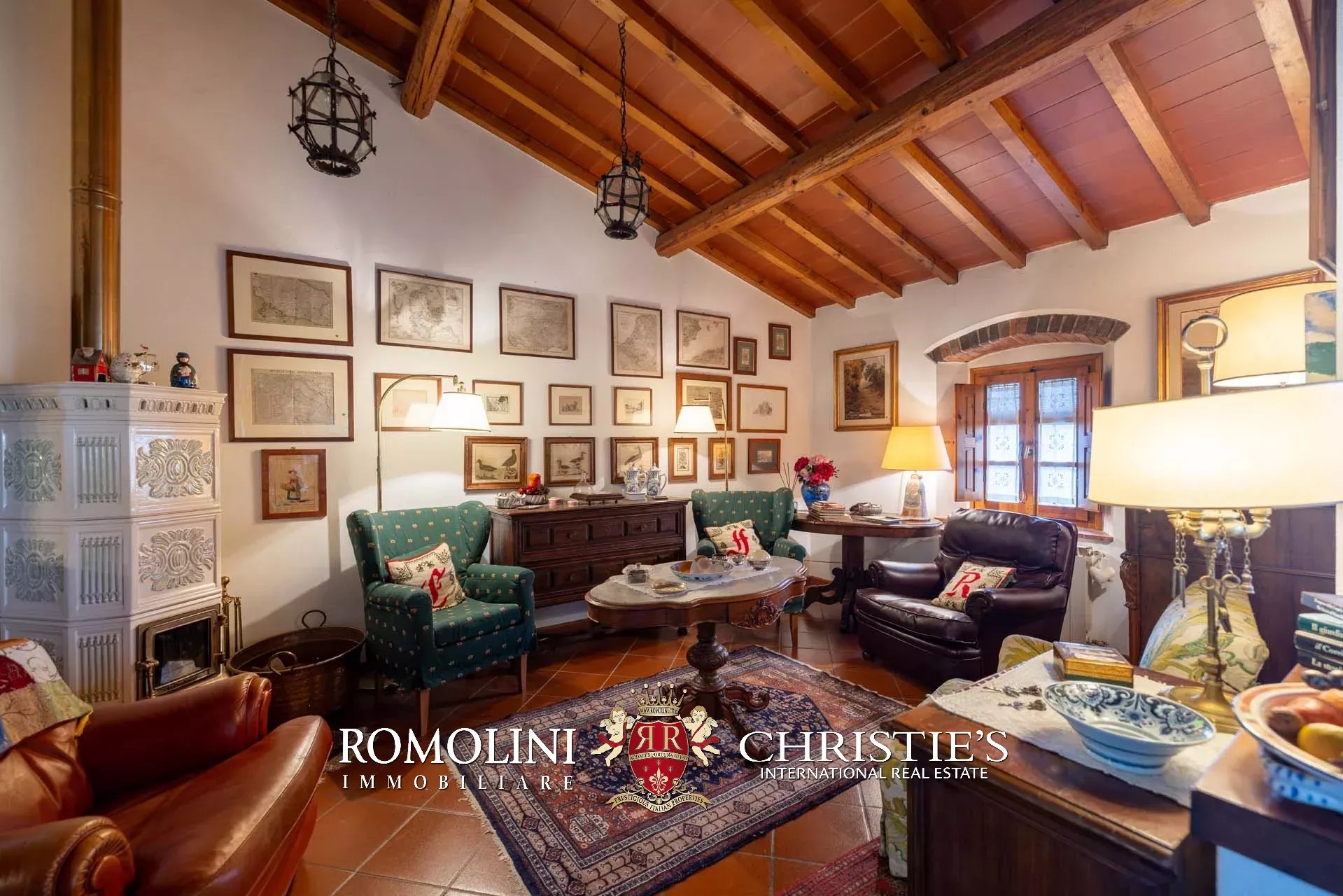 8 Bedroom Villa/Townhouse's Image 24