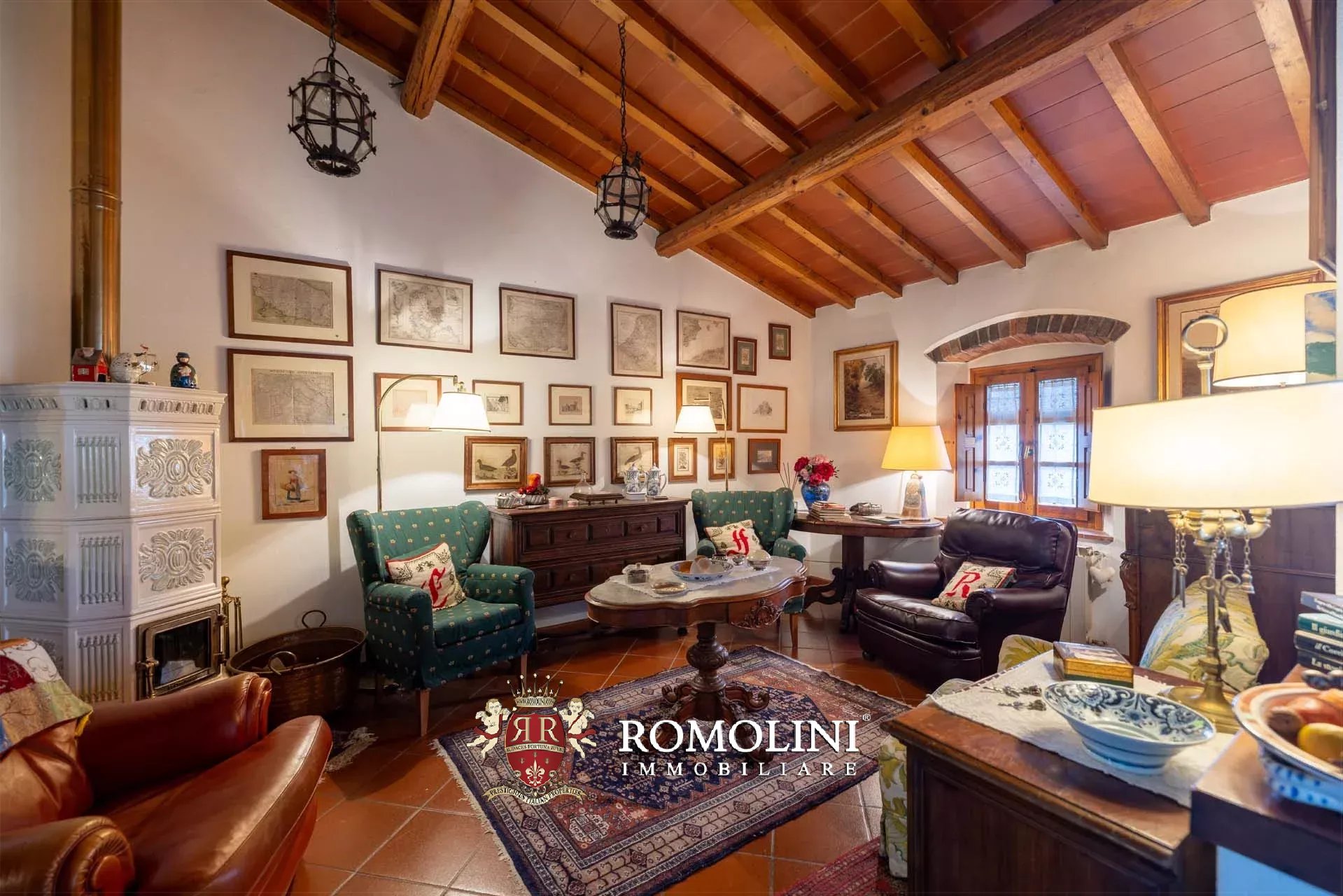 8 Bedroom Villa/Townhouse's Image 24
