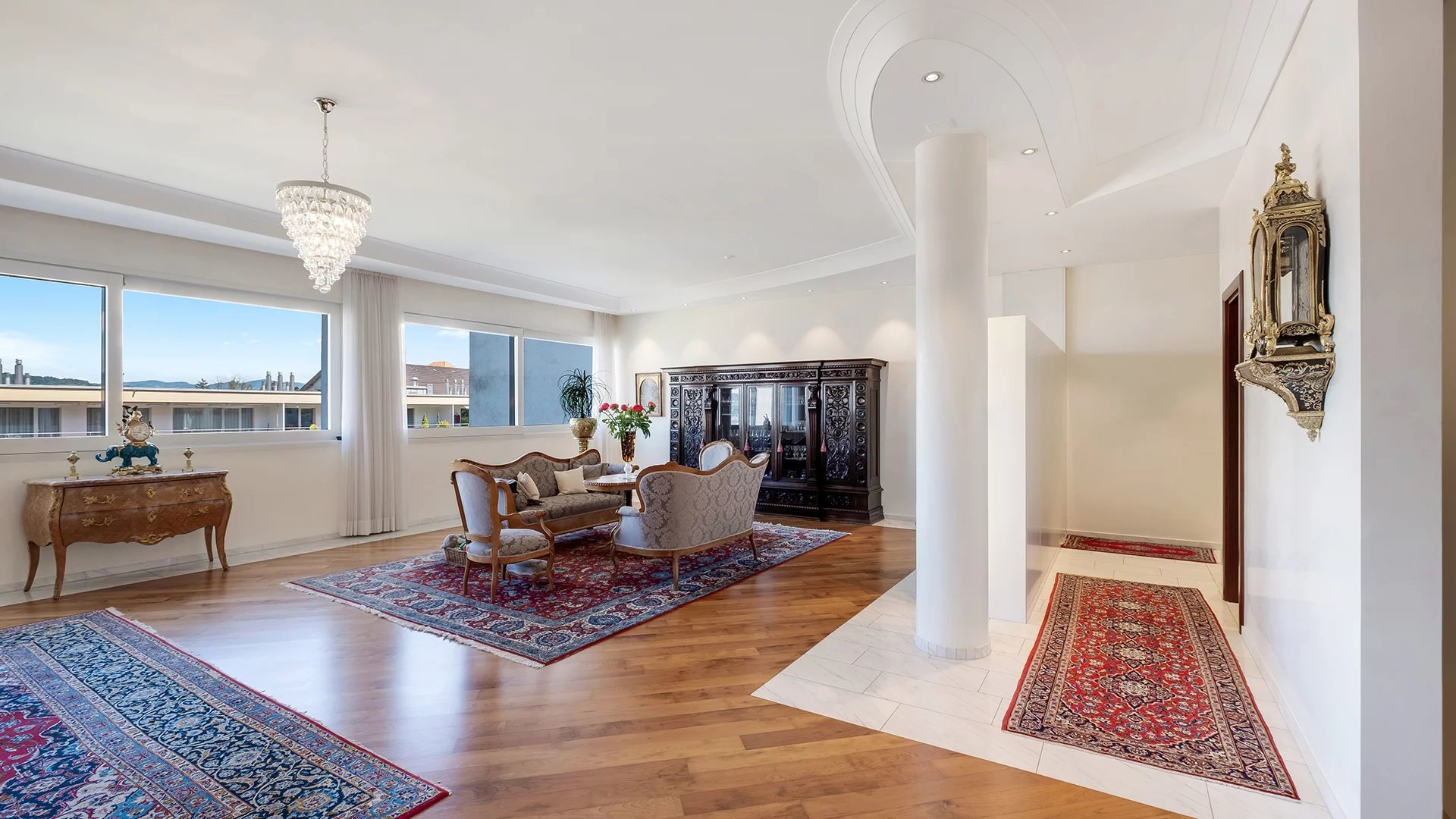 Elegant duplex apartment with exceptional spaciousness
