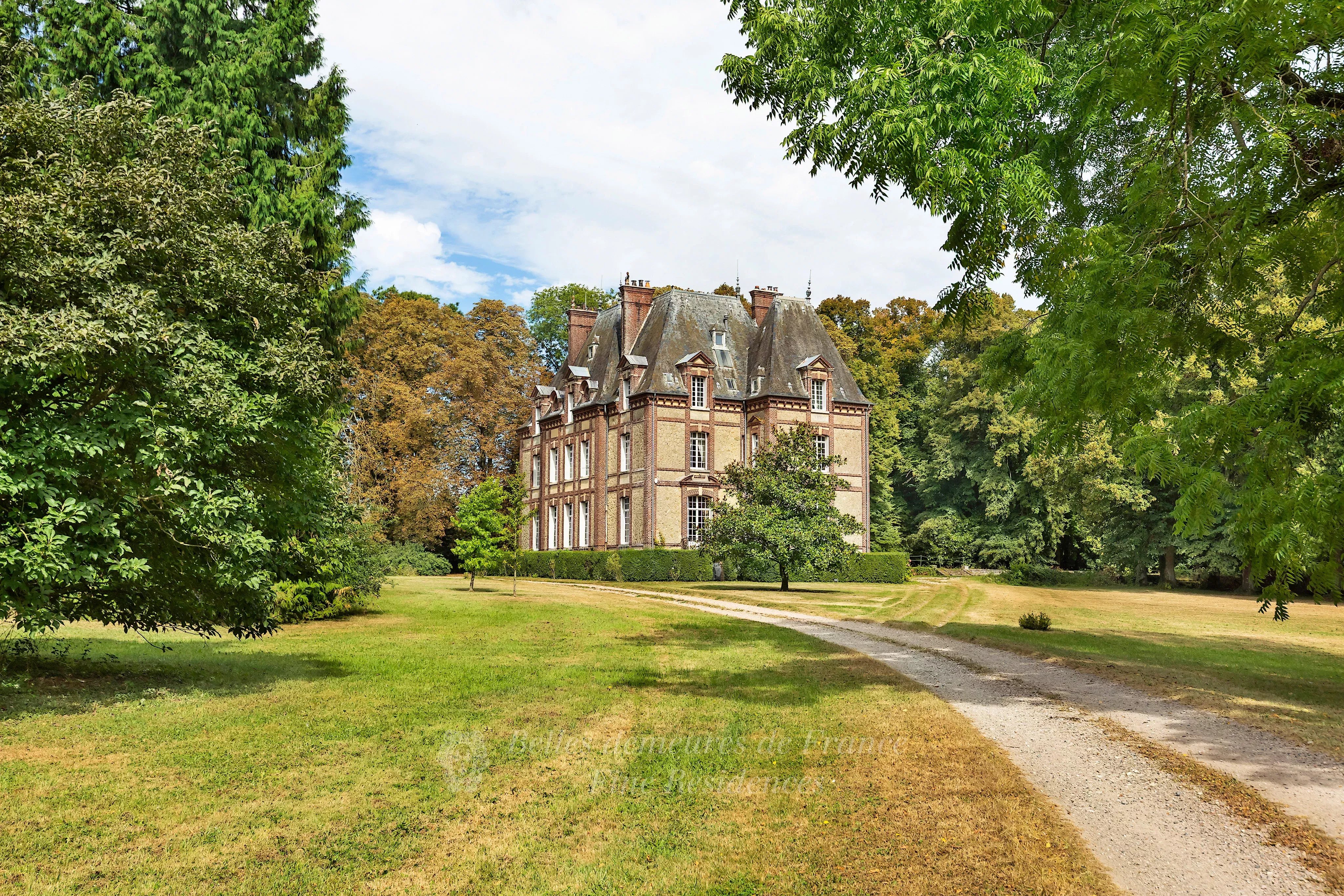 Just 1h30 from Paris, a haven of nature and authenticity