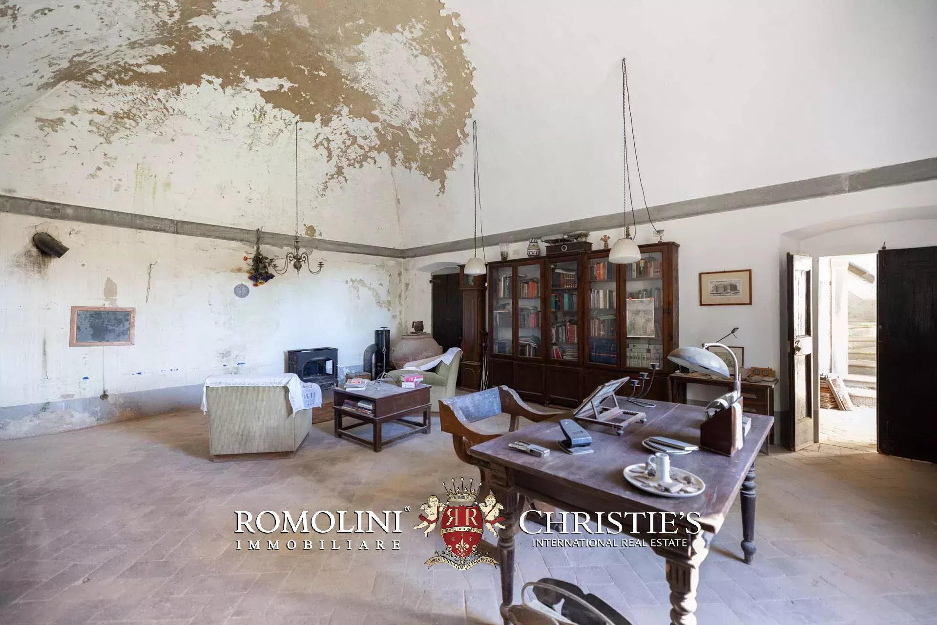 30 Bedroom Villa/Townhouse's Image 81