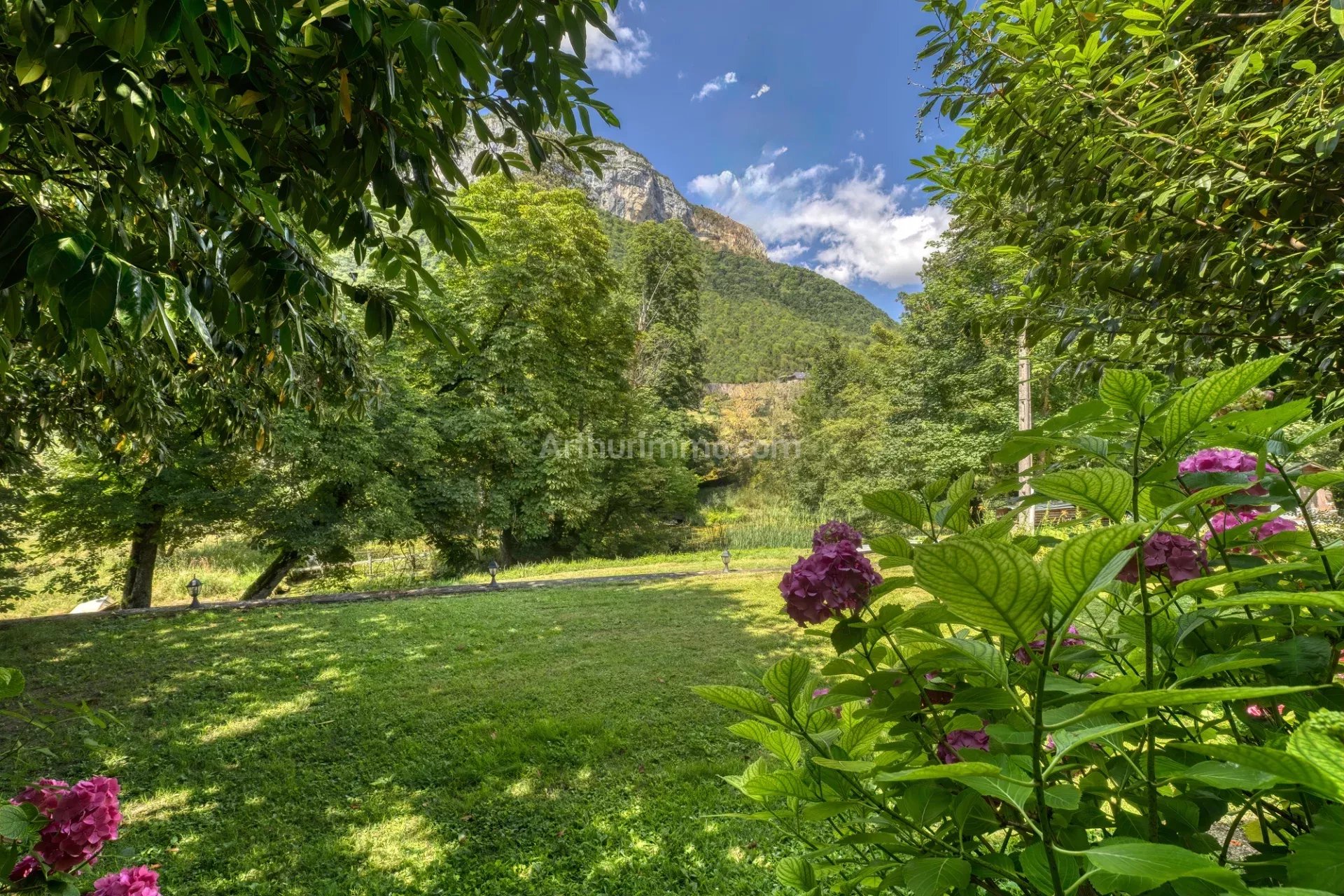 Agence immobilière de 