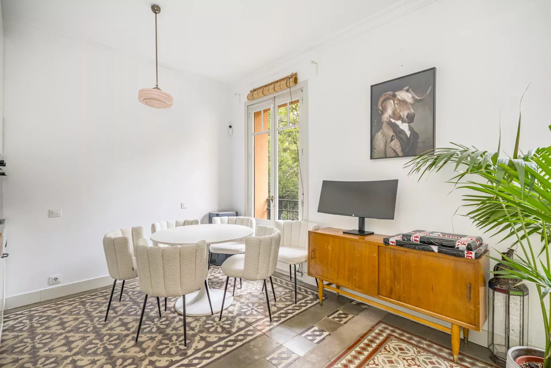 Votre maison au charme classique avec potentiel à Chamberí - picture 5