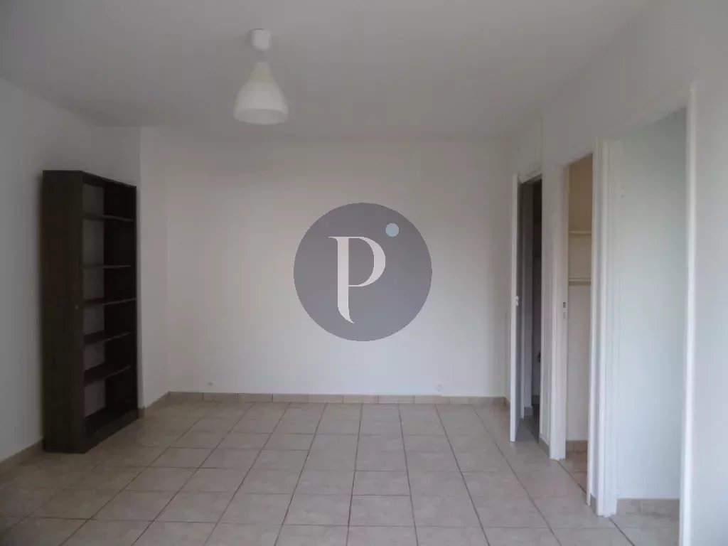 location-appartement-1-piece-le-plessis-robinson-83867516