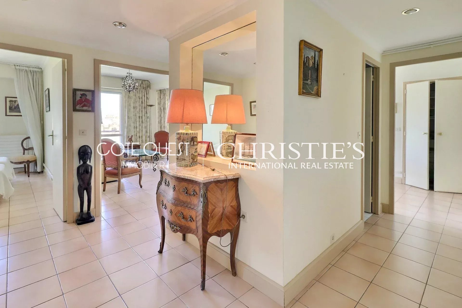 2 Bedroom Apartment/Flat's Image 4